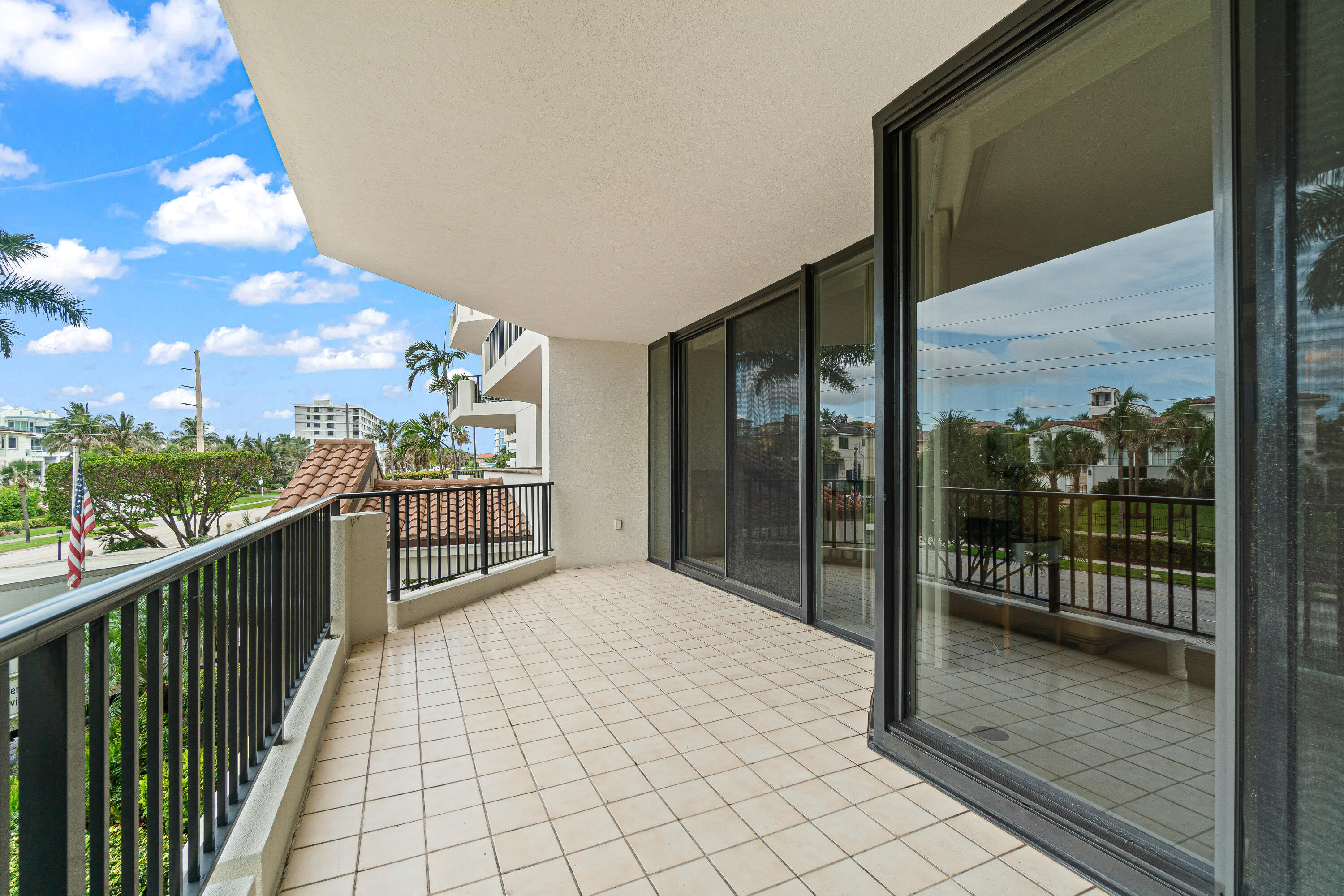 800 Ocean Drive 204 Property Photo 24