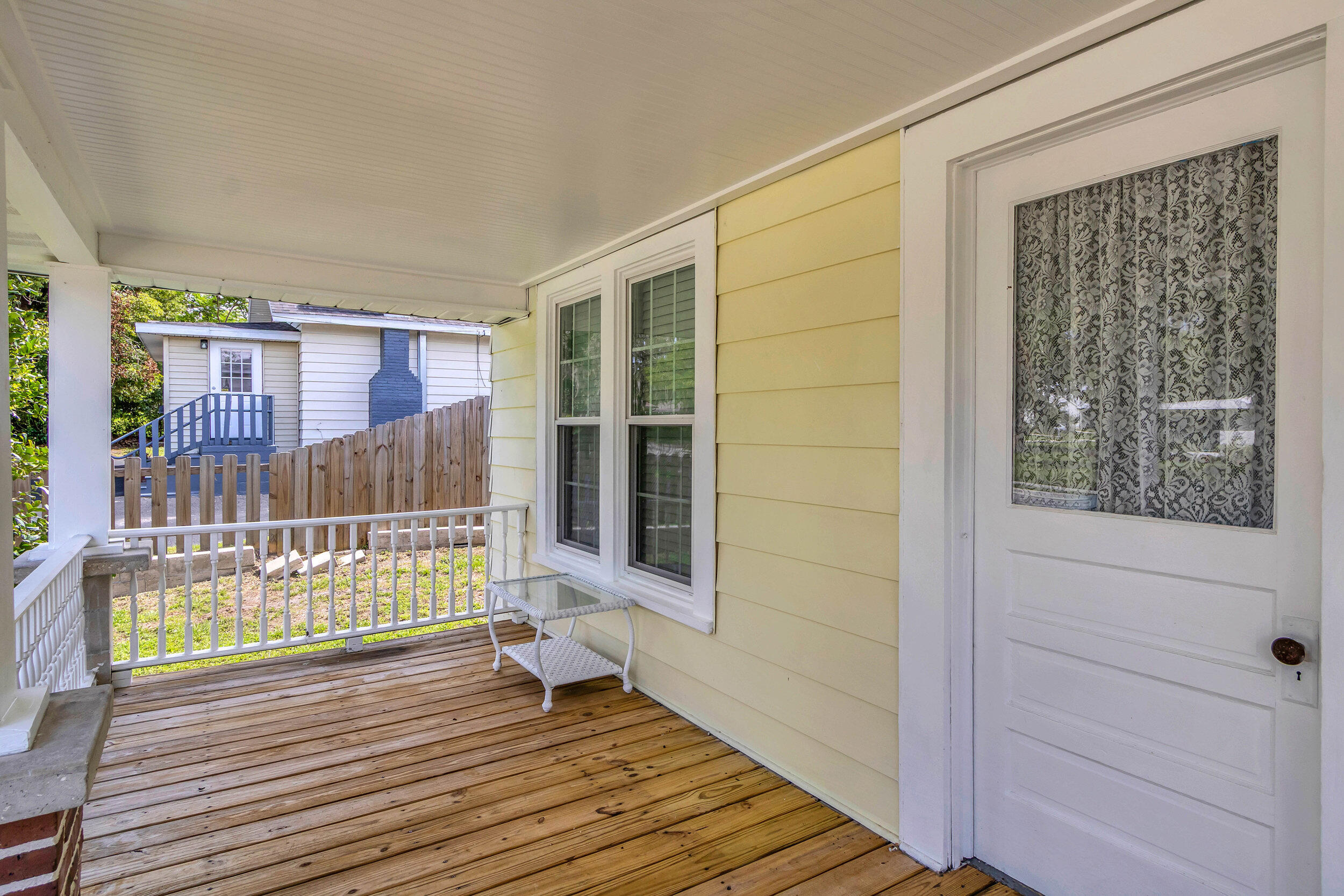 453 Bell Avenue Property Photo 4