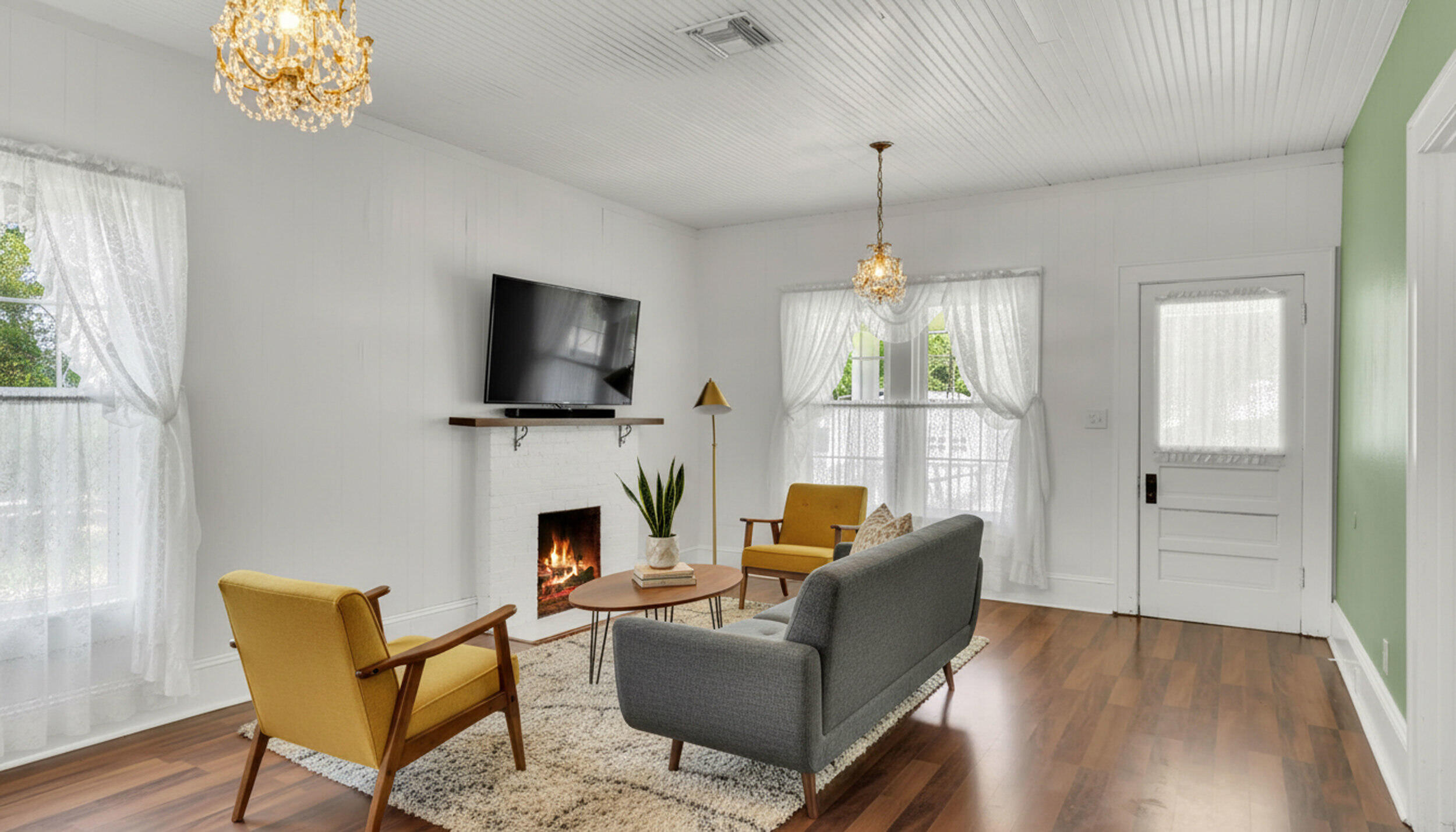 453 Bell Avenue Property Photo 6