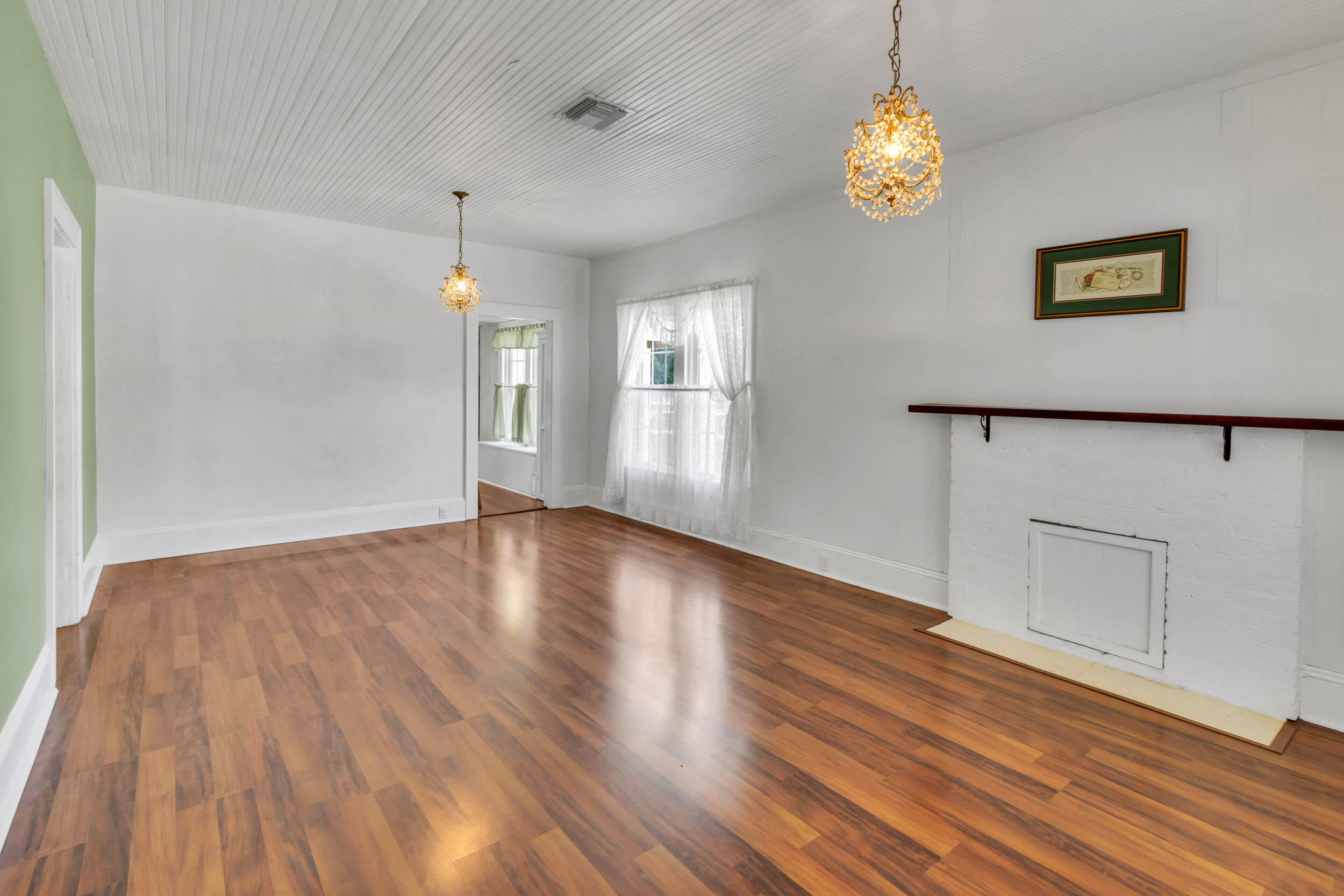 453 Bell Avenue Property Photo 11