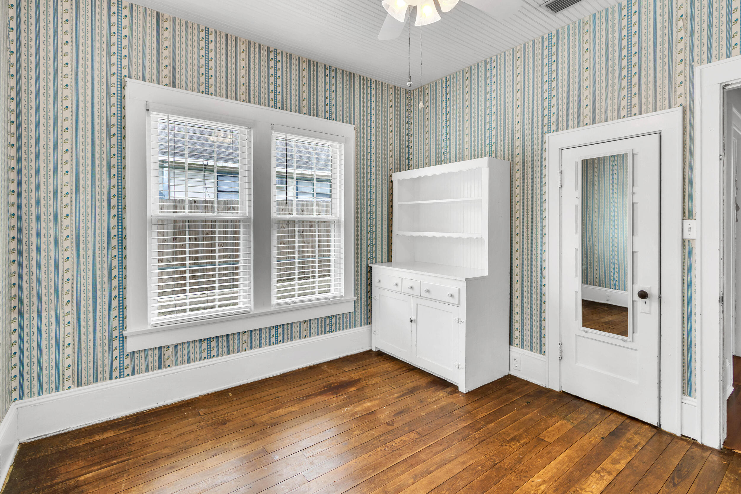 453 Bell Avenue Property Photo 14