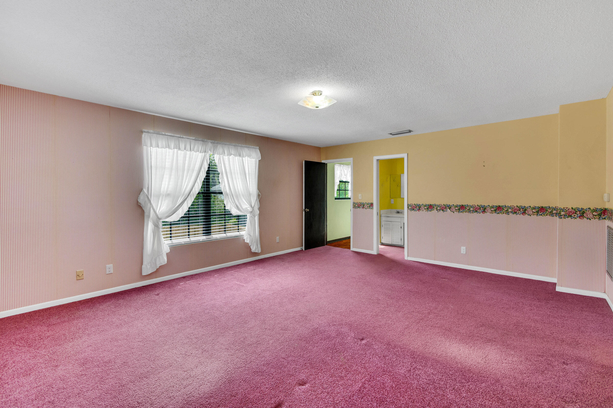 453 Bell Avenue Property Photo 33