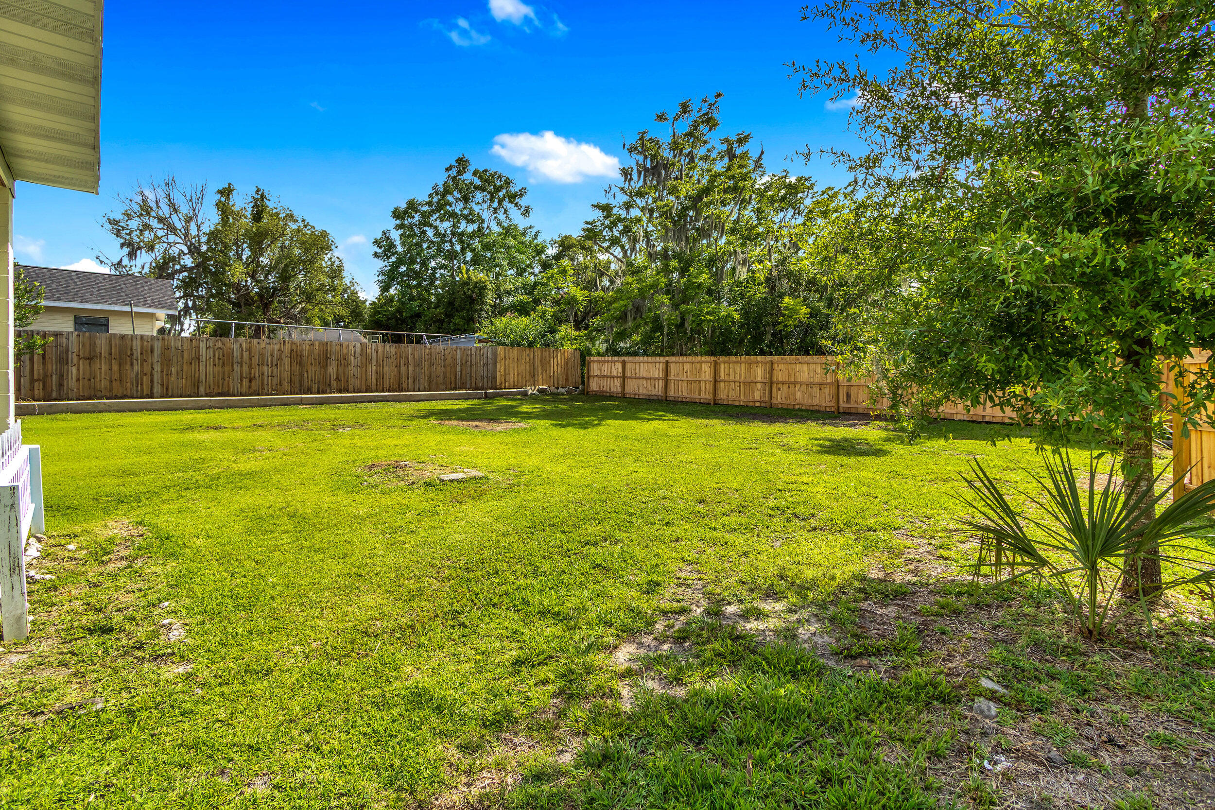 453 Bell Avenue Property Photo 41