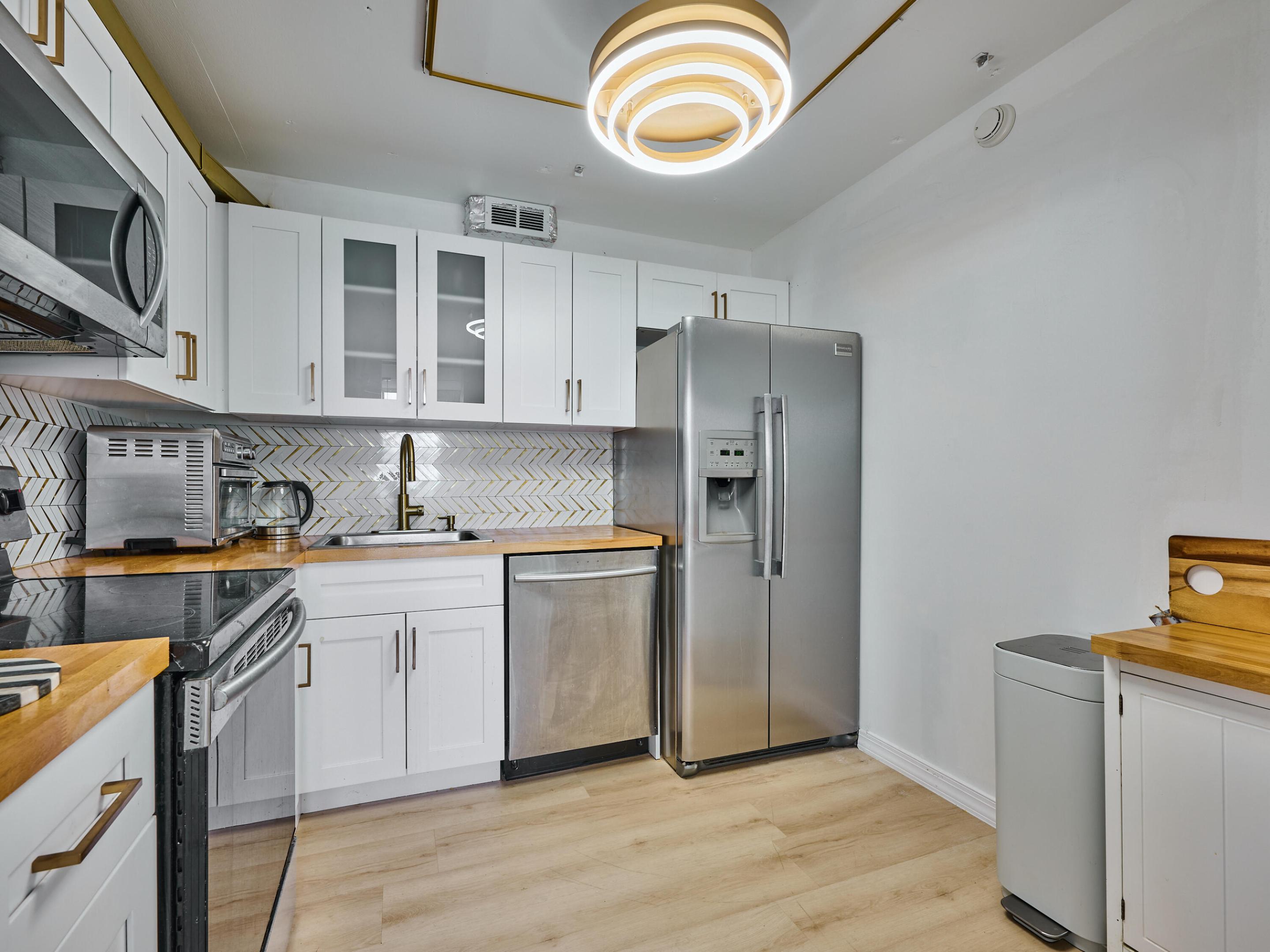 301 N Ocean Boulevard 306 Property Photo 17