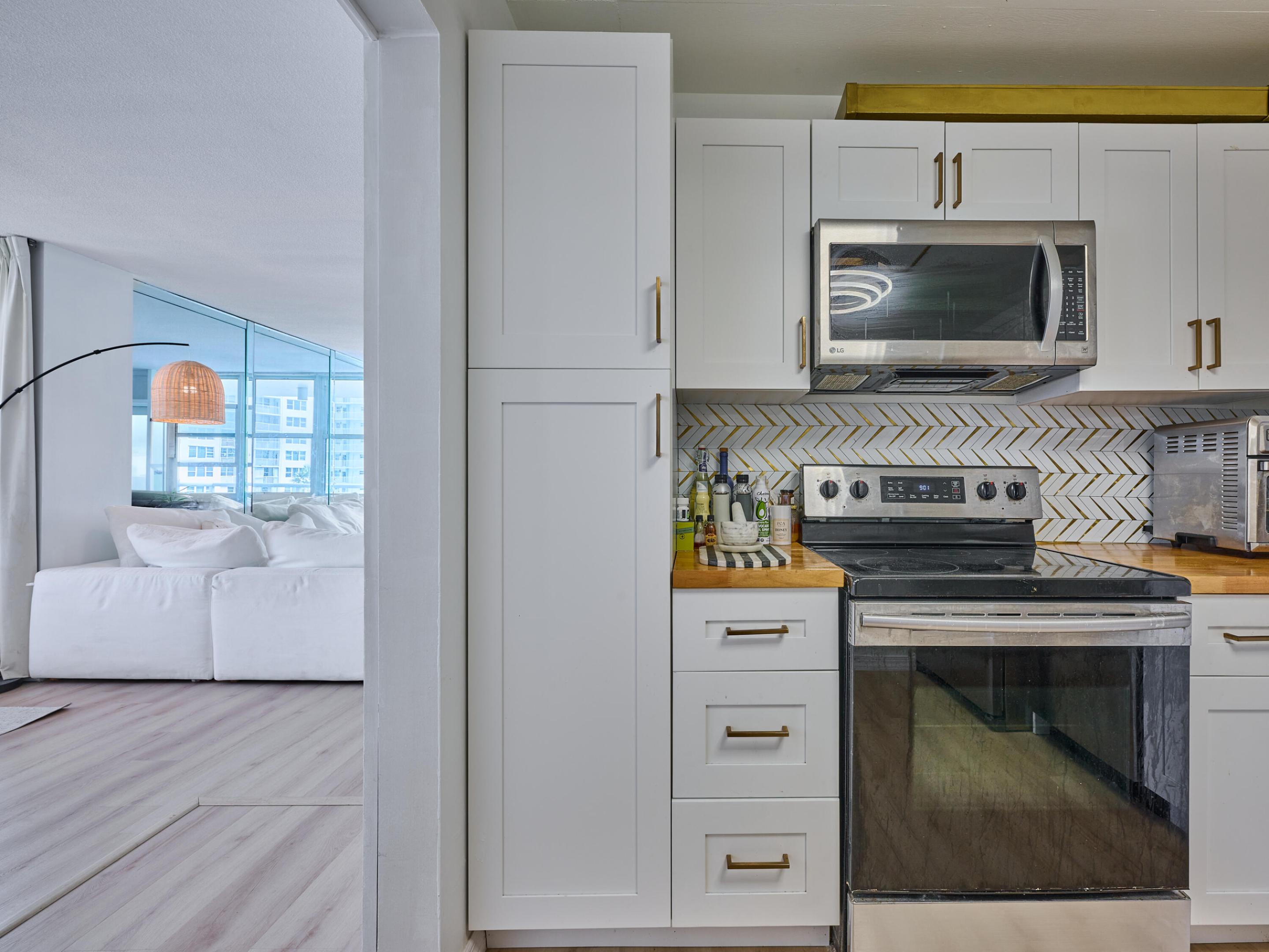 301 N Ocean Boulevard 306 Property Photo 18