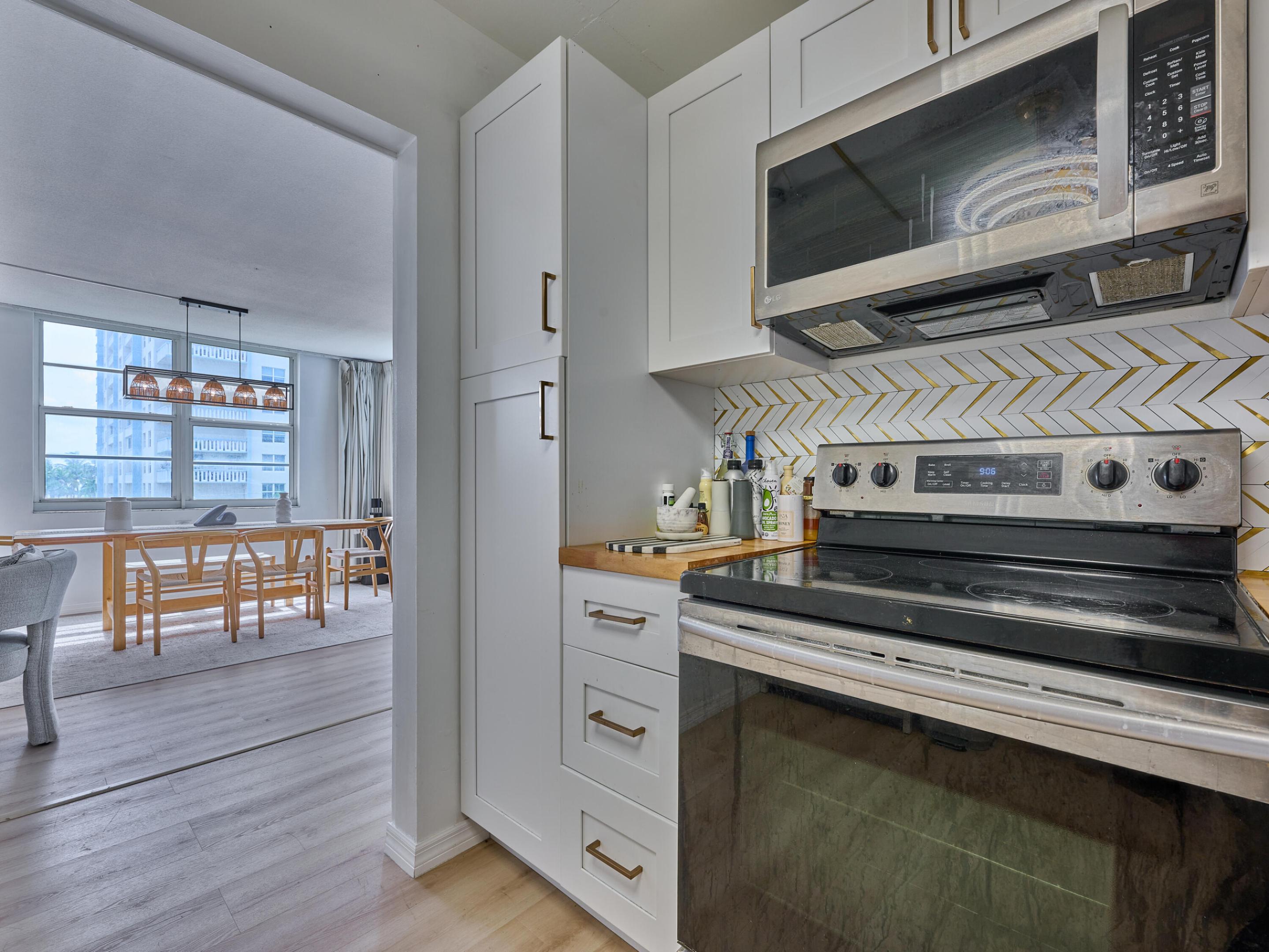 301 N Ocean Boulevard 306 Property Photo 23