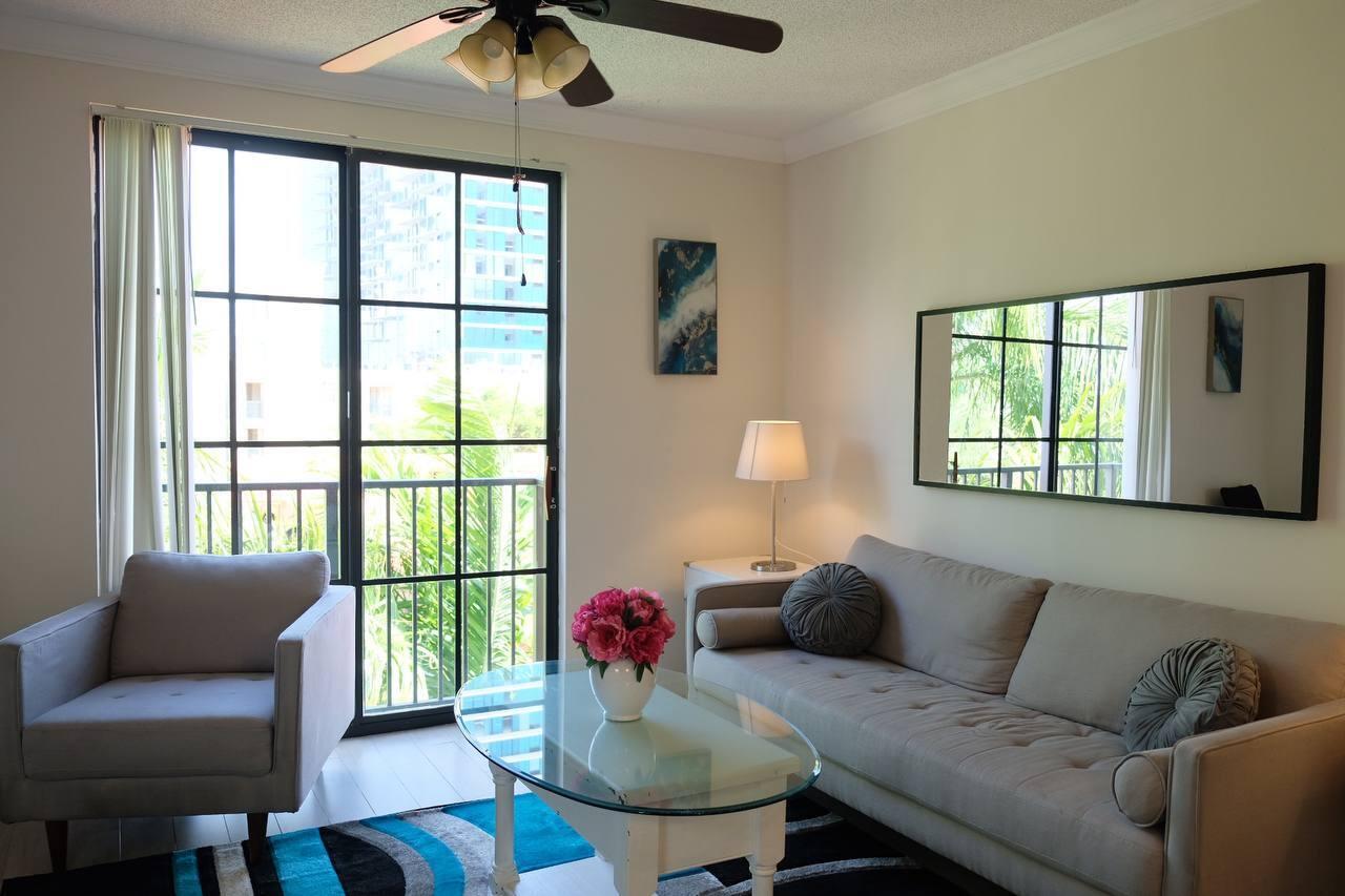 720 S Sapodilla Avenue 514 Property Photo 1