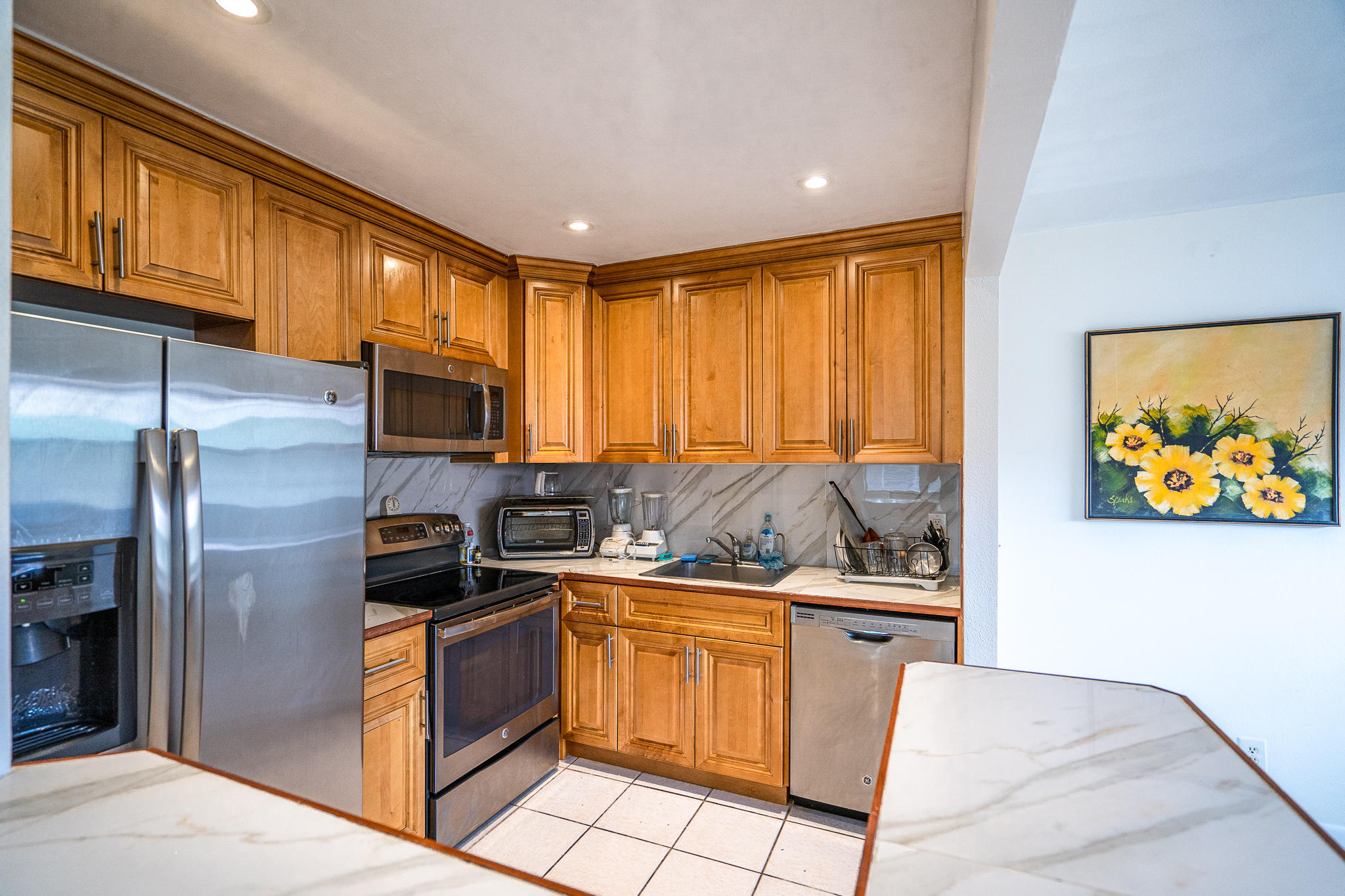 467 Saxony J Way Property Photo 2