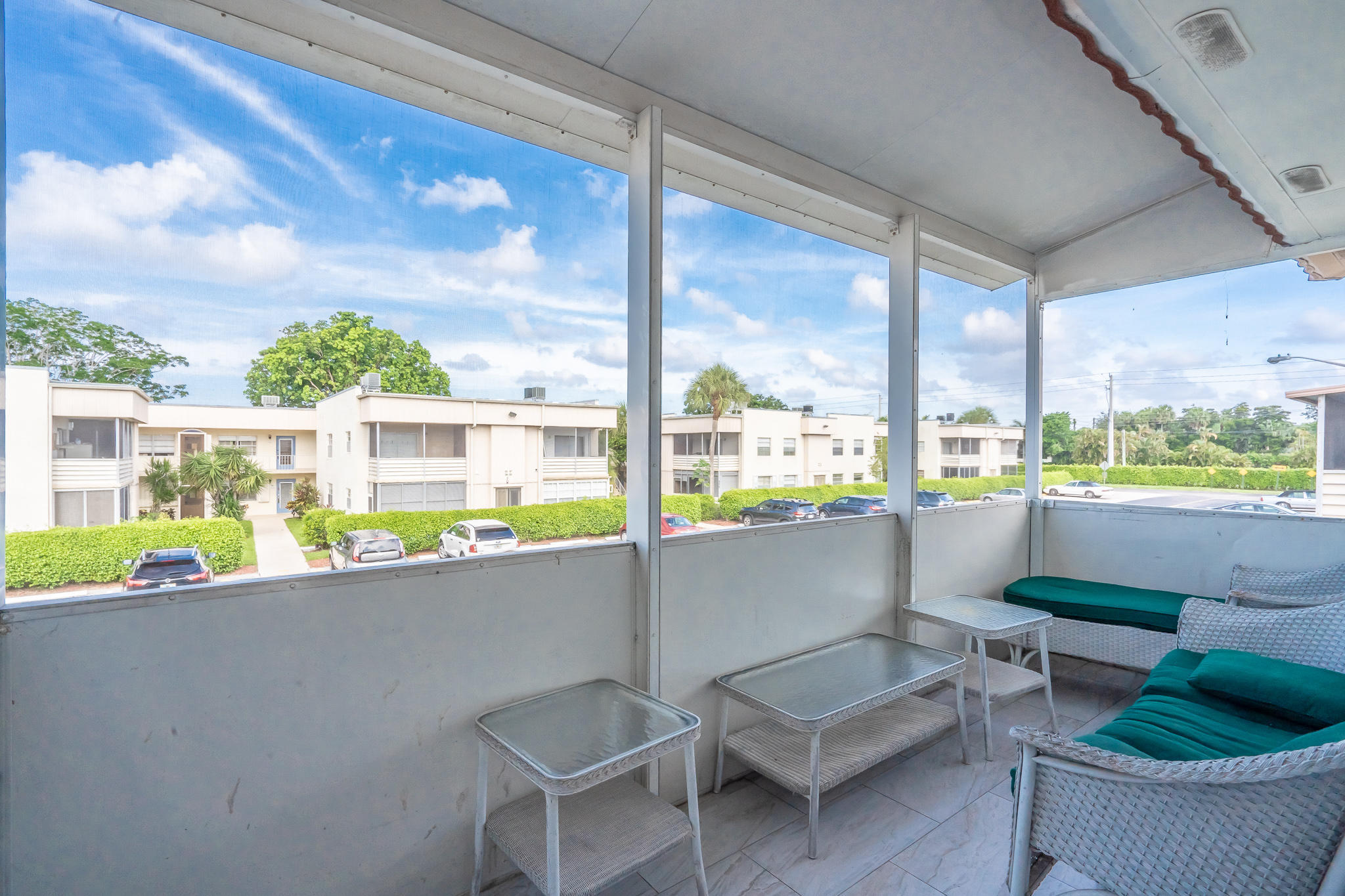 467 Saxony J Way Property Photo 8
