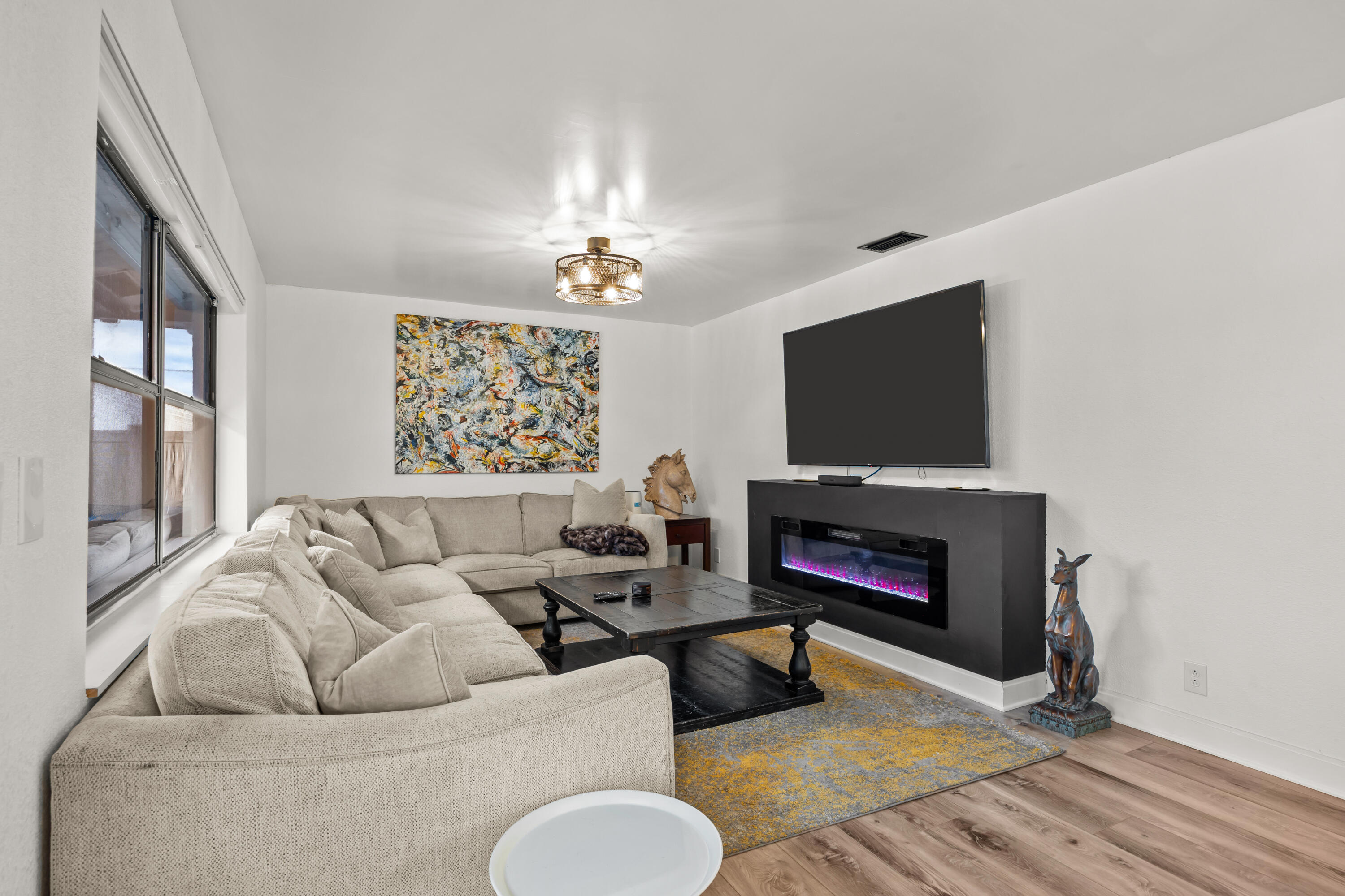 14248 Paddock Drive Property Photo 10
