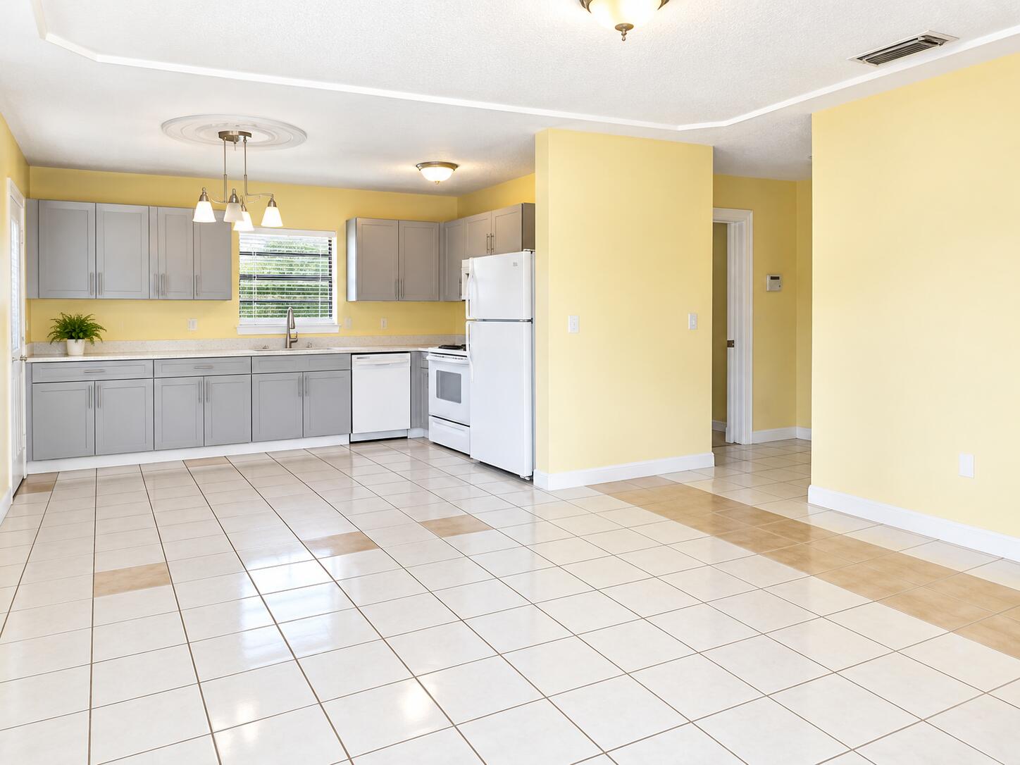 3893 Allison Court Property Photo 5