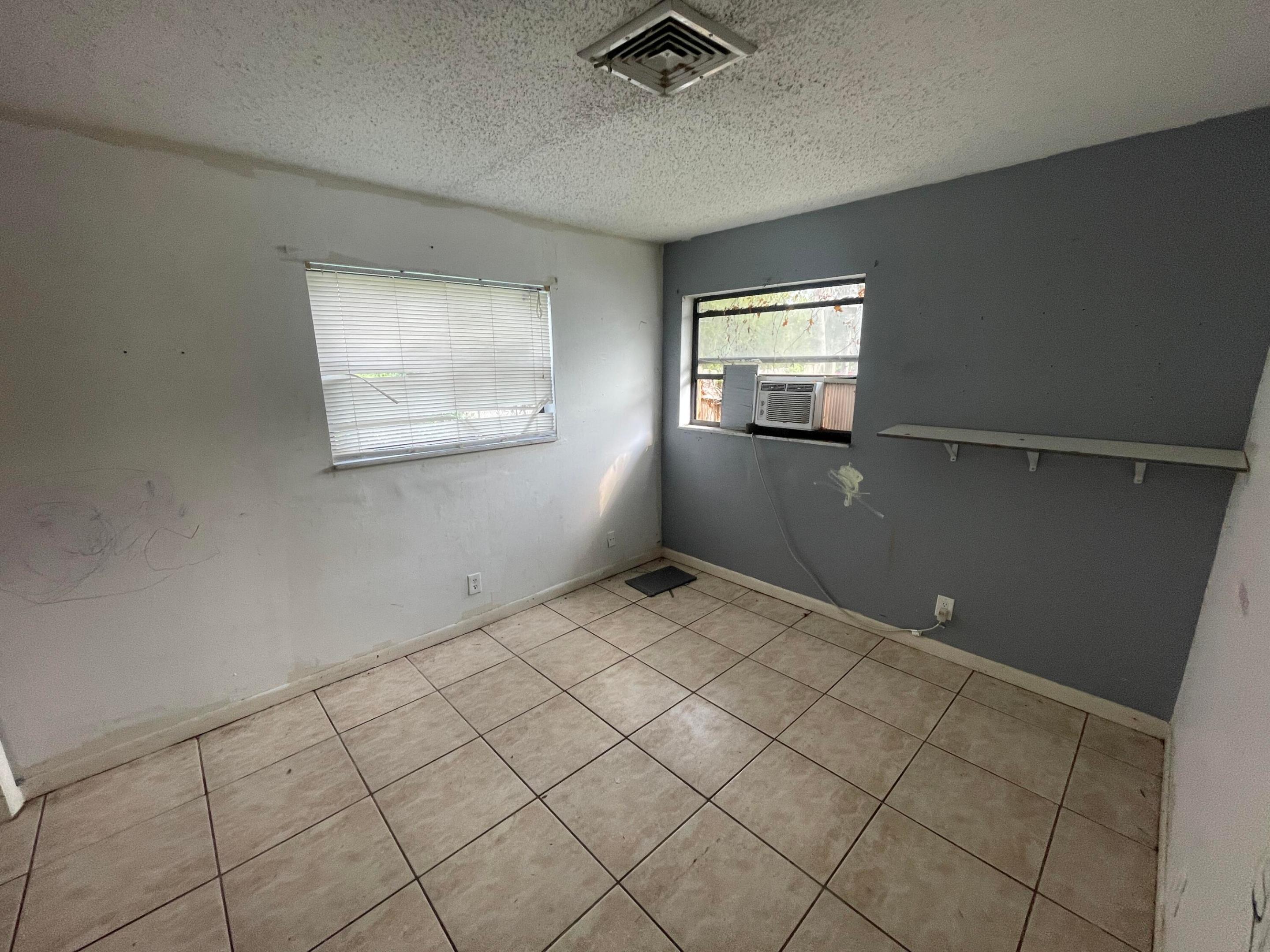 6663 Rigger Road Property Photo 11