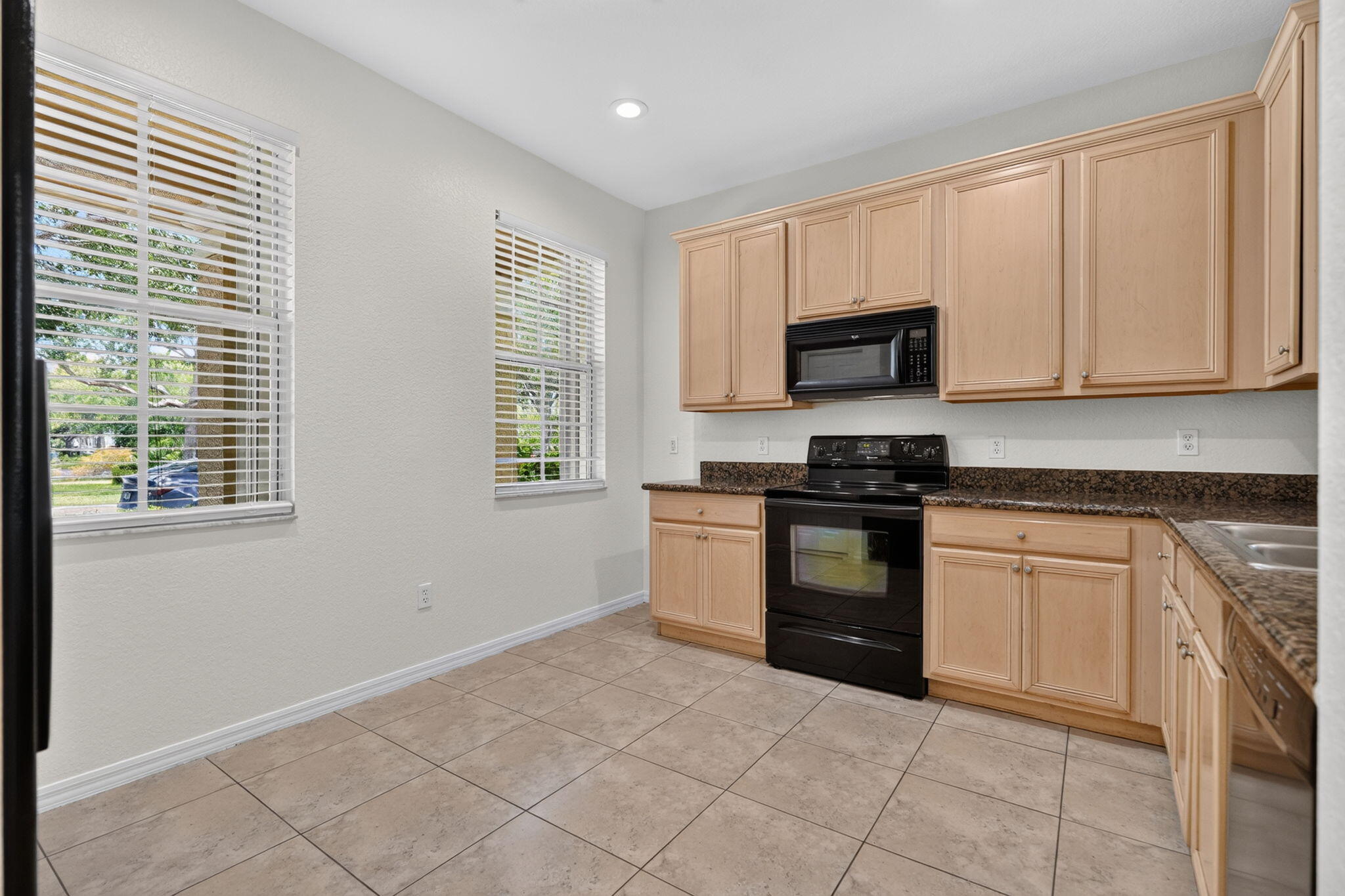158 W Thatch Palm Circle Property Photo 4