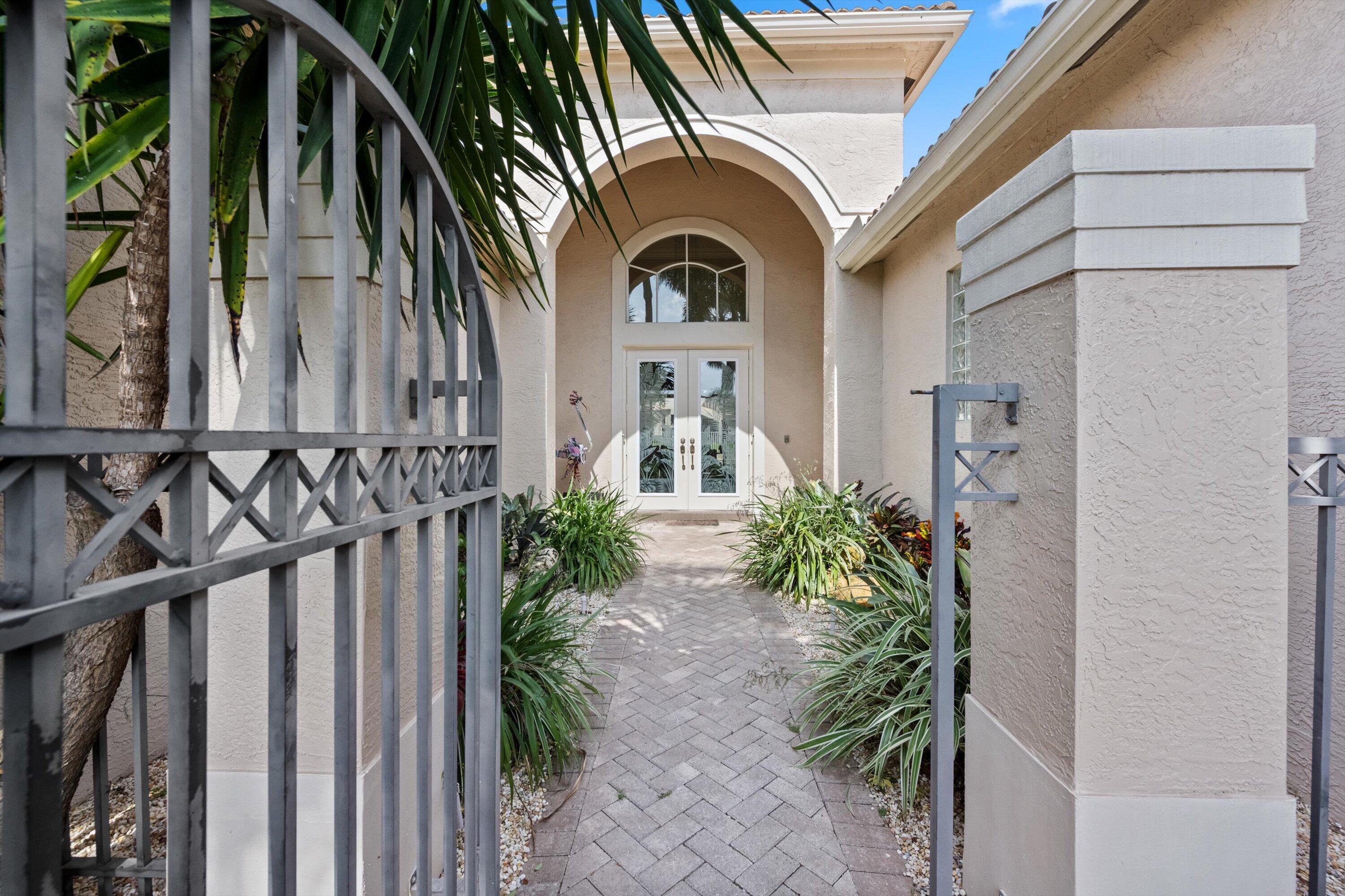 13473 Shell Beach Court Property Photo 5