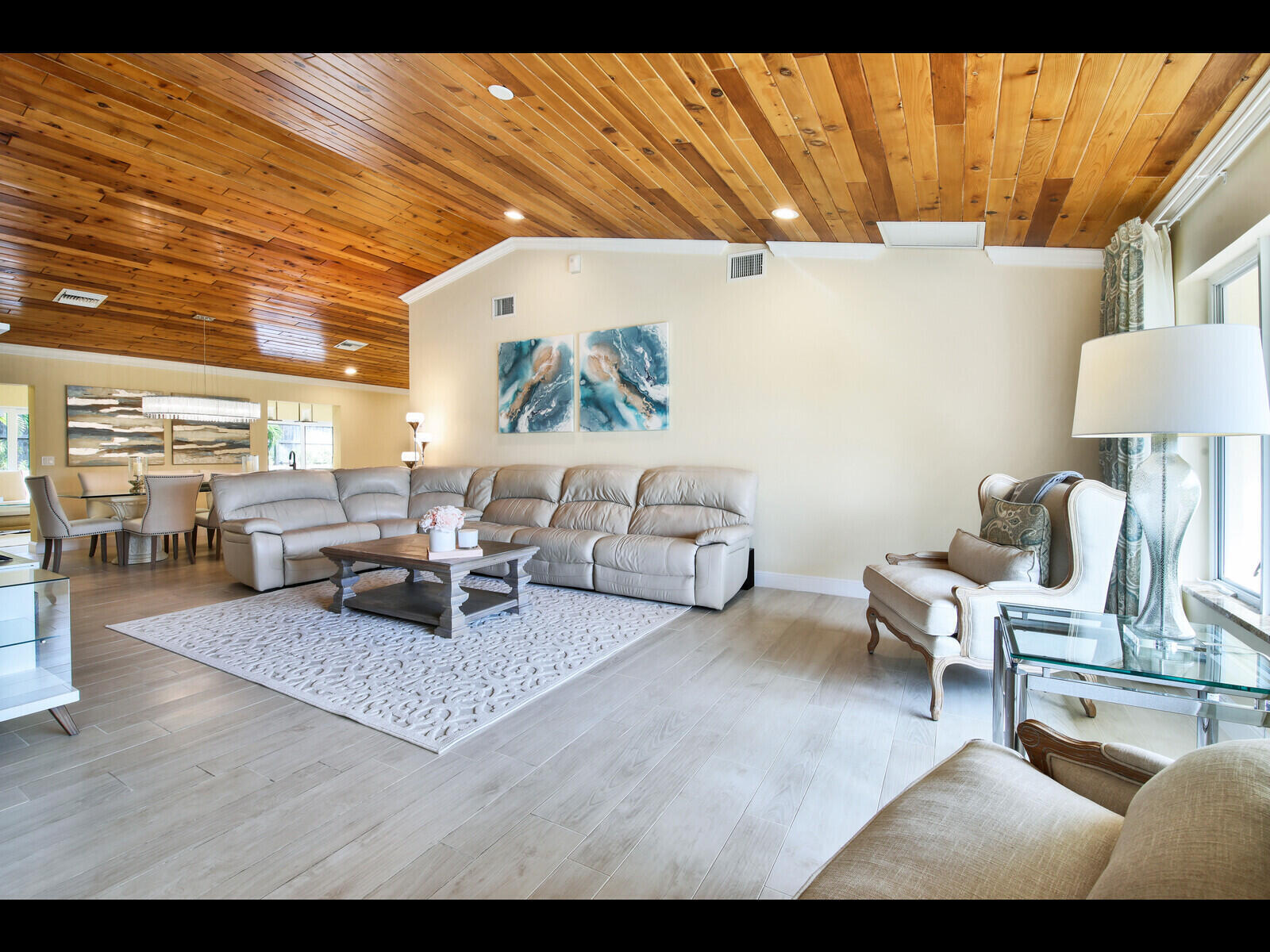 451 N Lyra Circle Property Photo 3