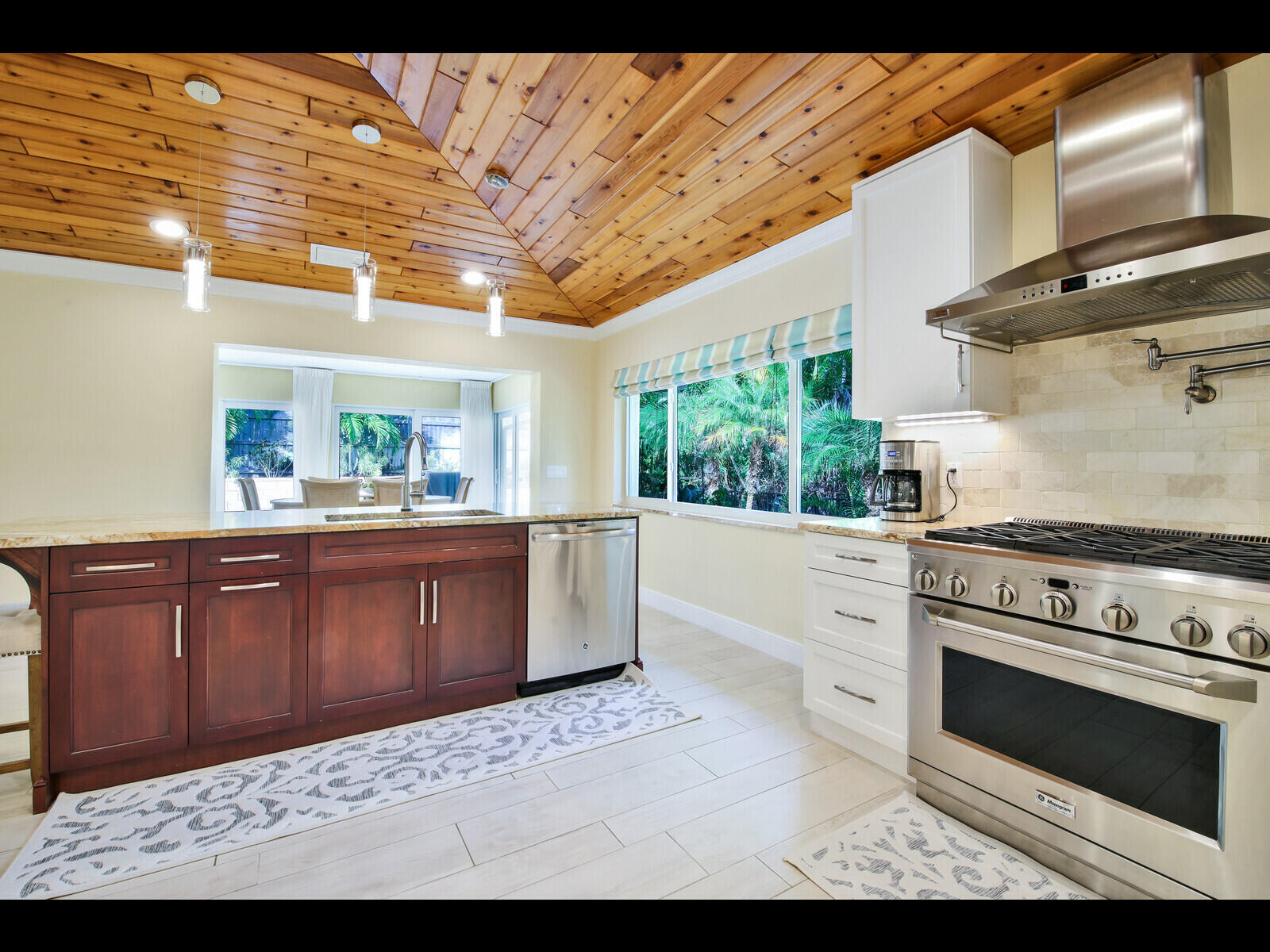 451 N Lyra Circle Property Photo 13