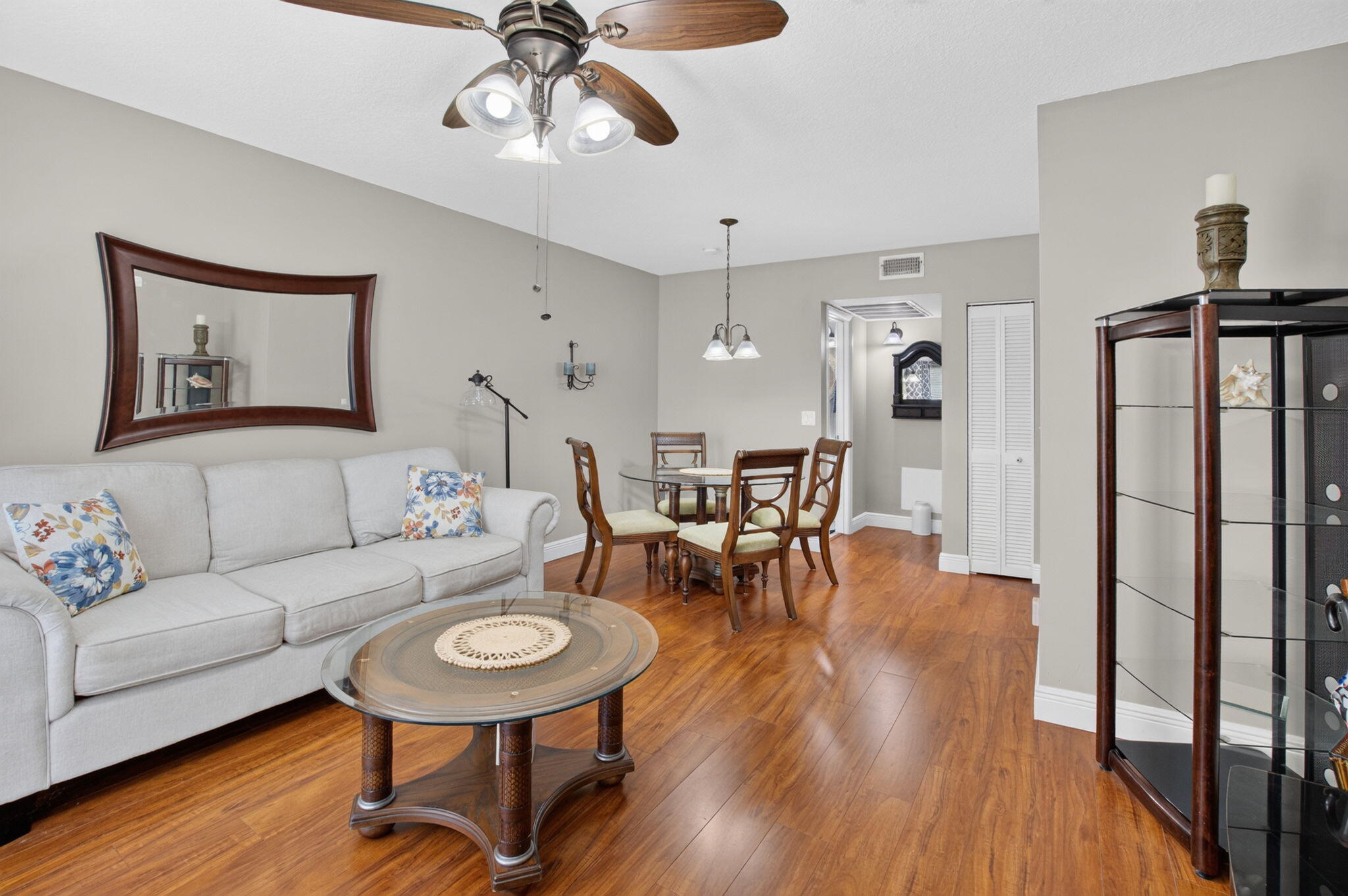 309 Circle Drive S Property Photo 2