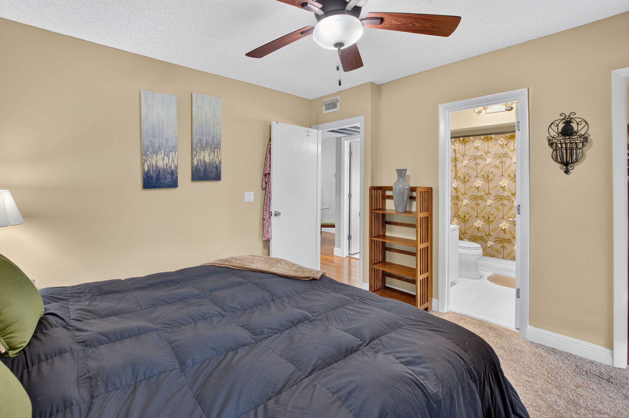 309 Circle Drive S Property Photo 9