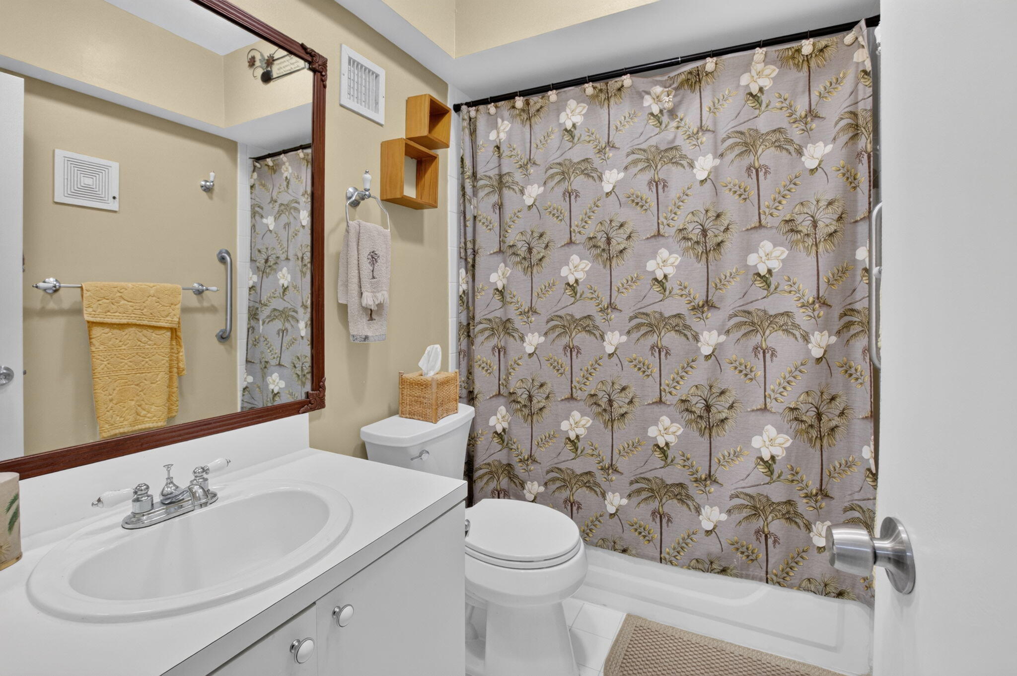 309 Circle Drive S Property Photo 10
