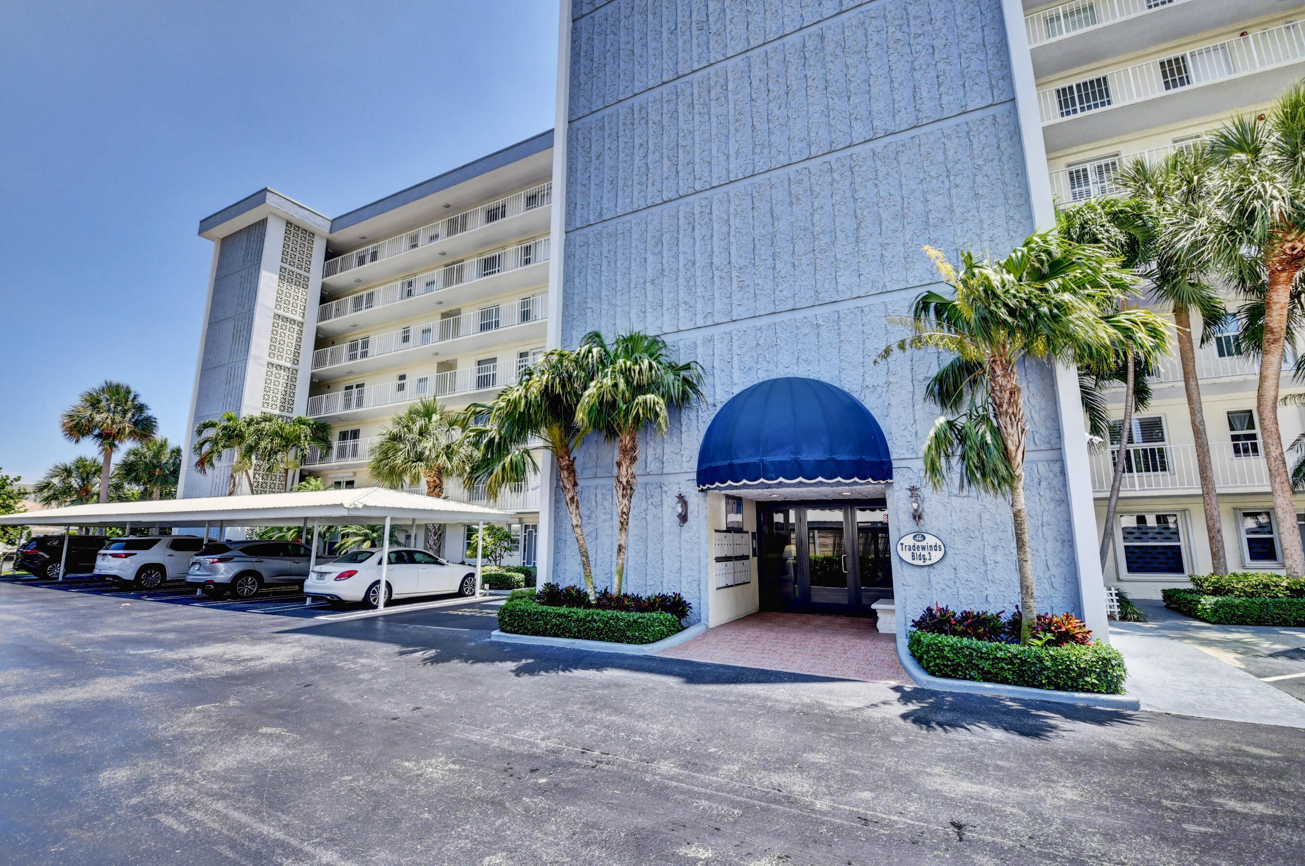 1 HARBOURSIDE Drive 3603 Property Photo 1