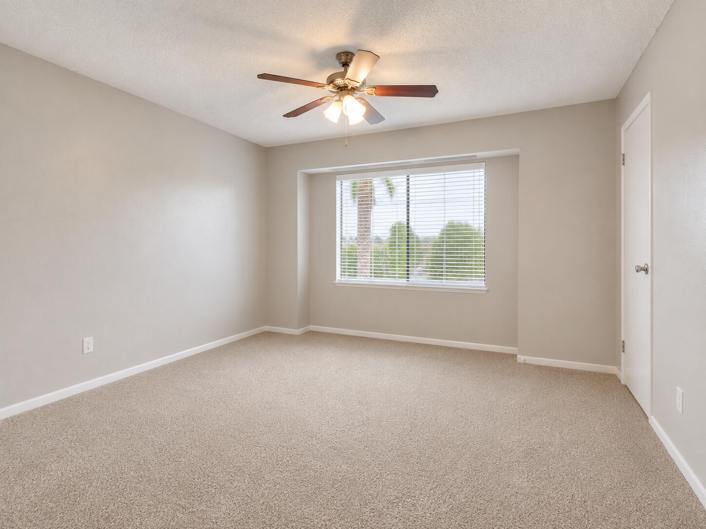 2606 Canalside Drive Property Photo 27