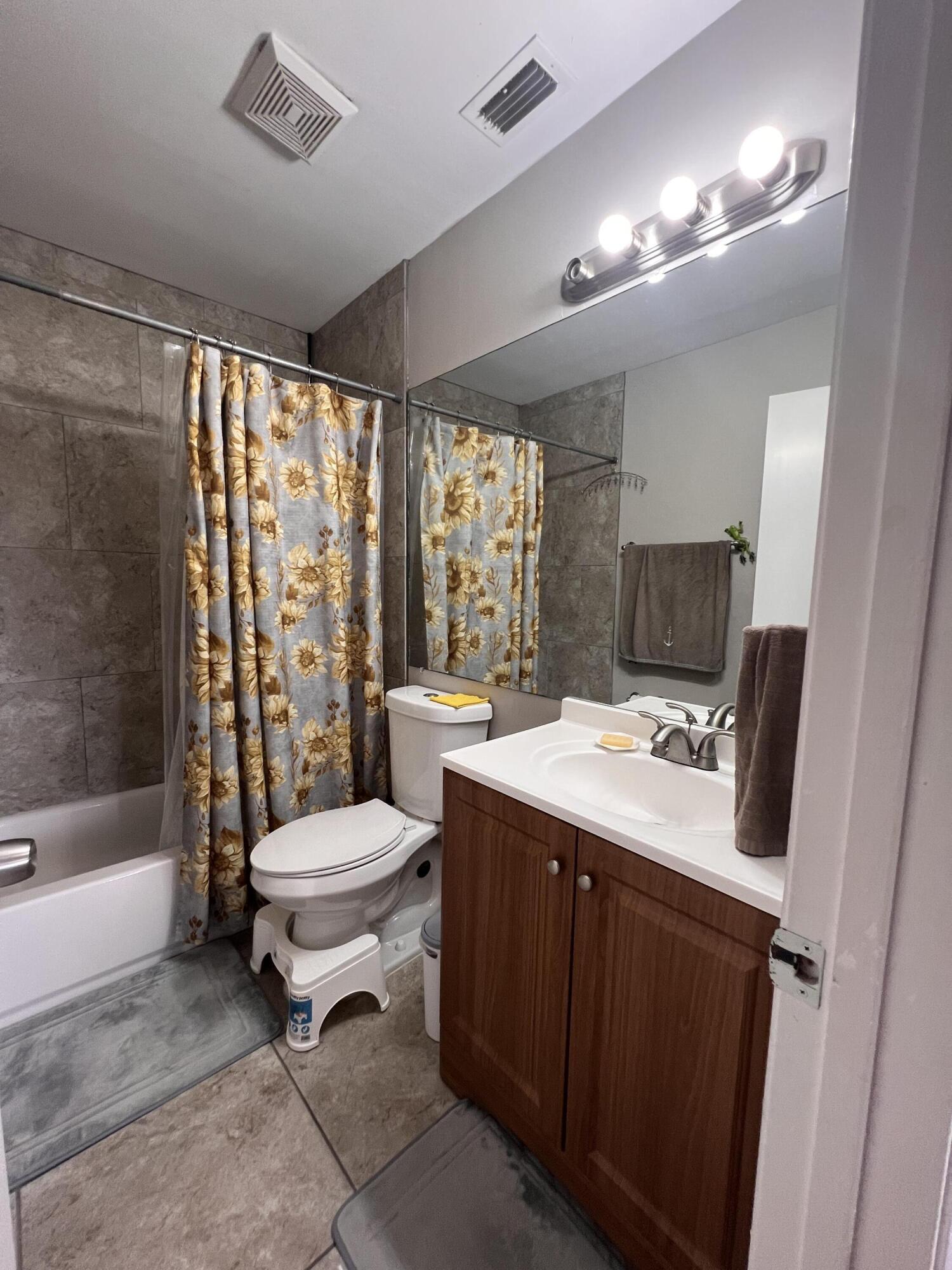 2606 Canalside Drive Property Photo 28