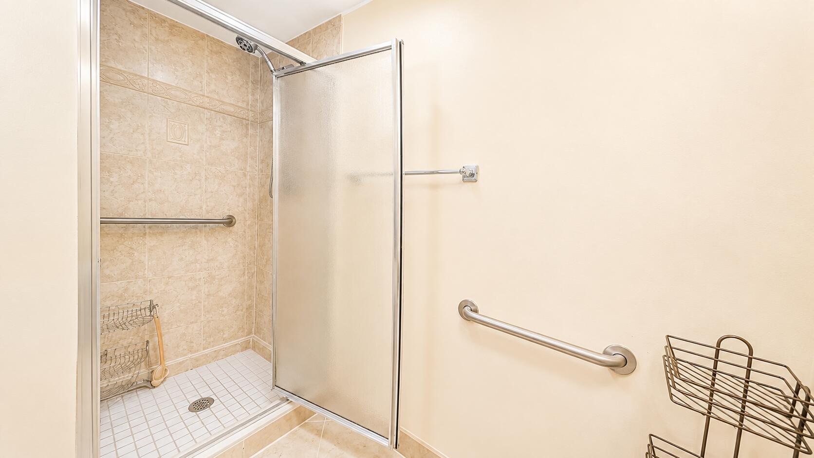 433 Saxony J Way Property Photo 14