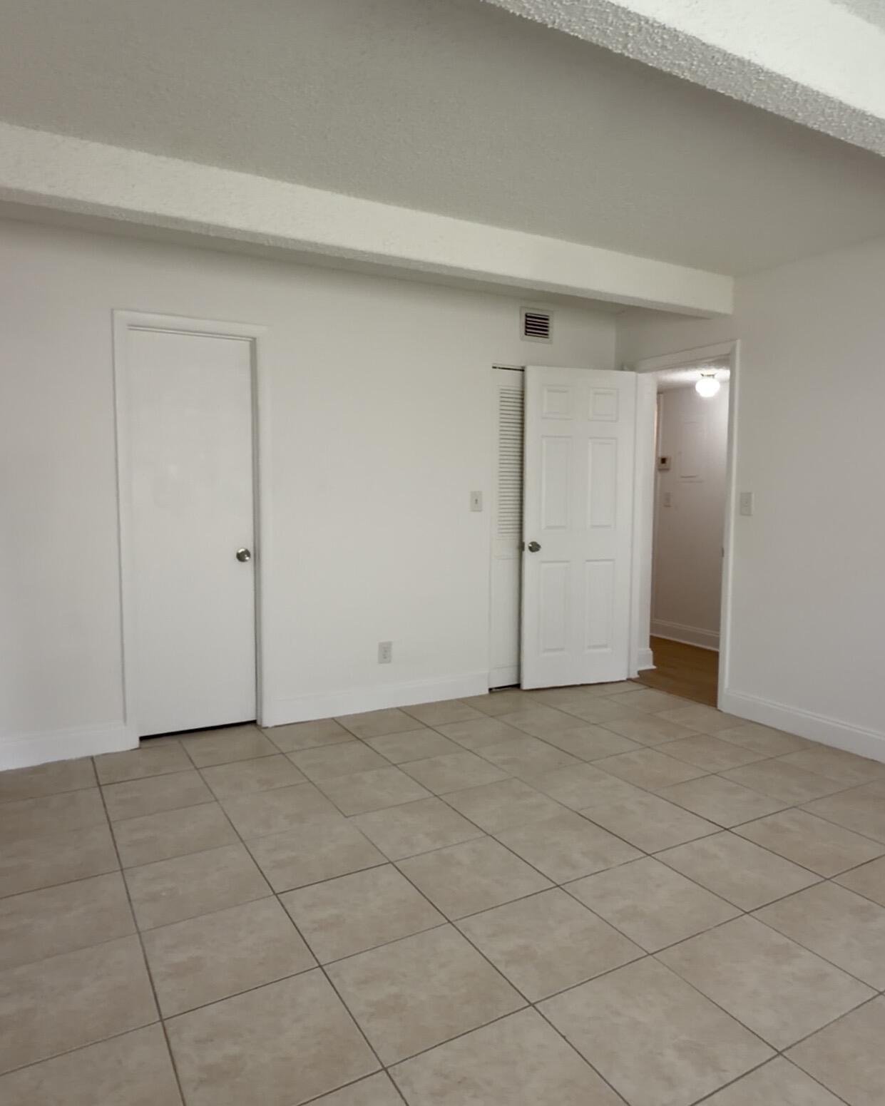 1245 S Flagler Avenue 303 Property Photo 2