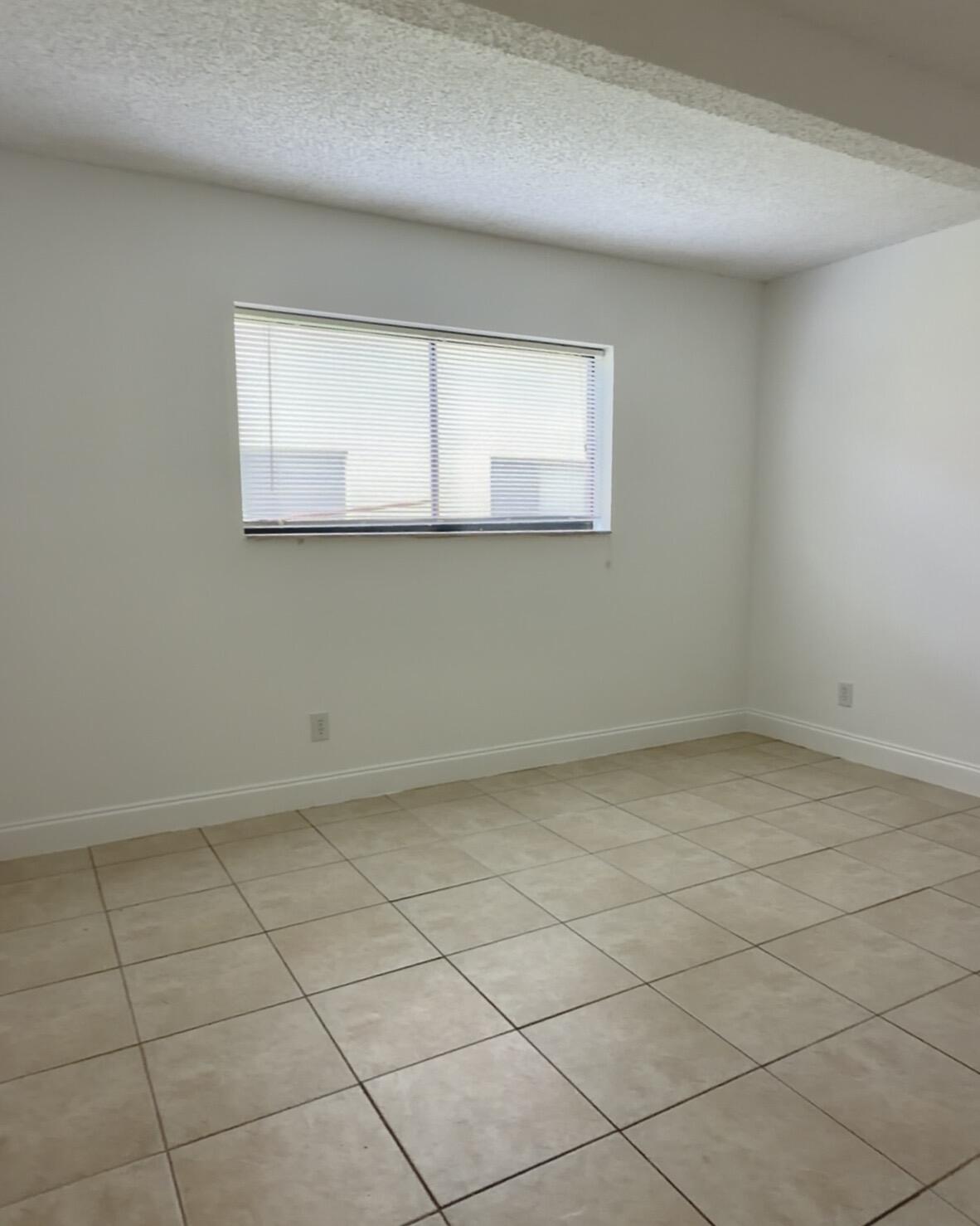 1245 S Flagler Avenue 303 Property Photo 3