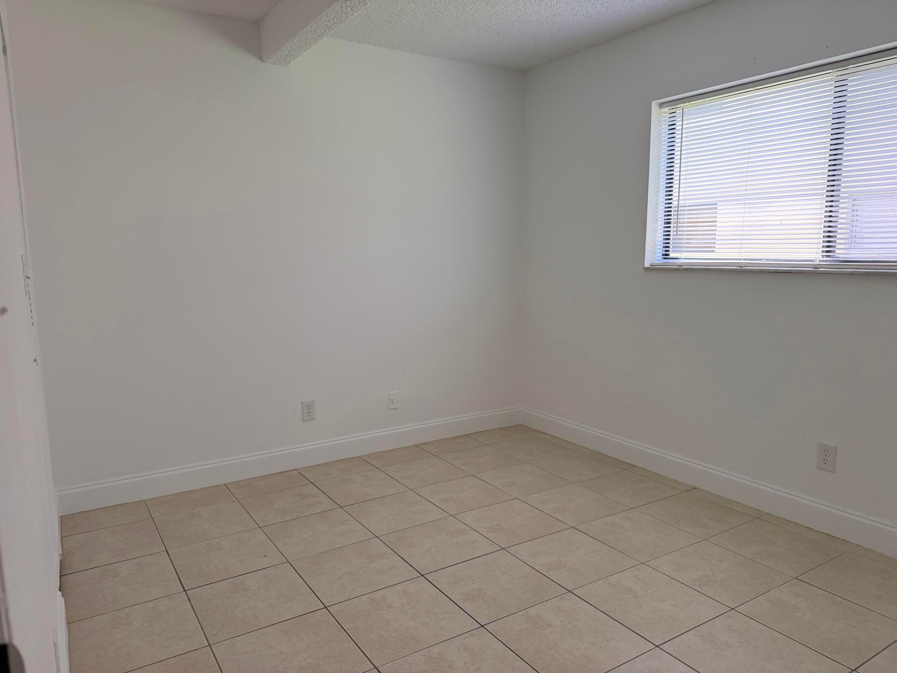 1245 S Flagler Avenue 303 Property Photo 8
