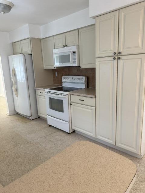 860 Nw 65th Avenue Property Photo 7