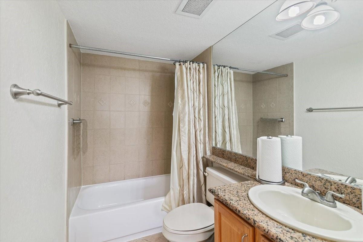 1515 E Broward Boulevard 403 Property Photo 11