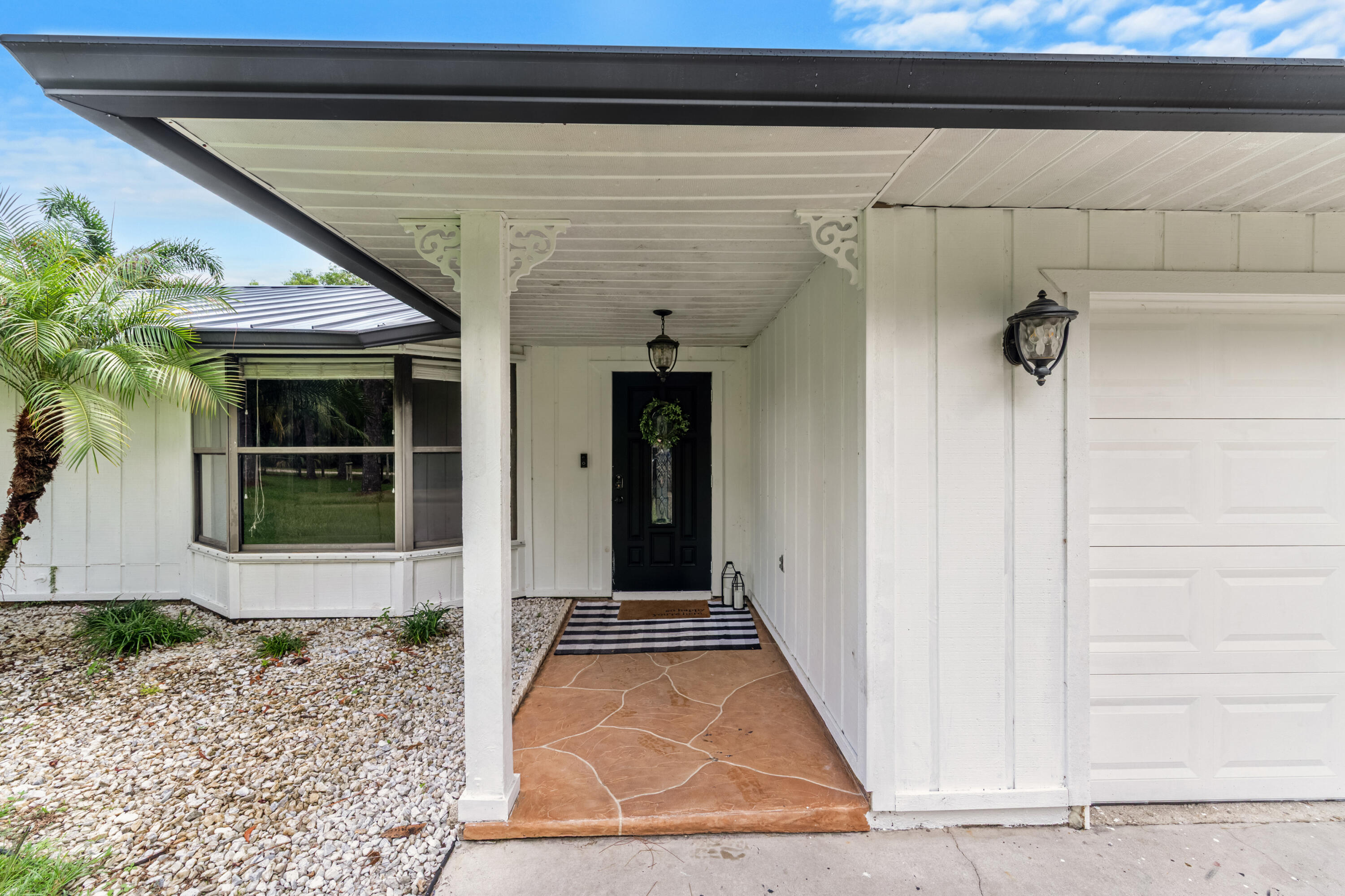 13225 157th Court N Property Photo 1