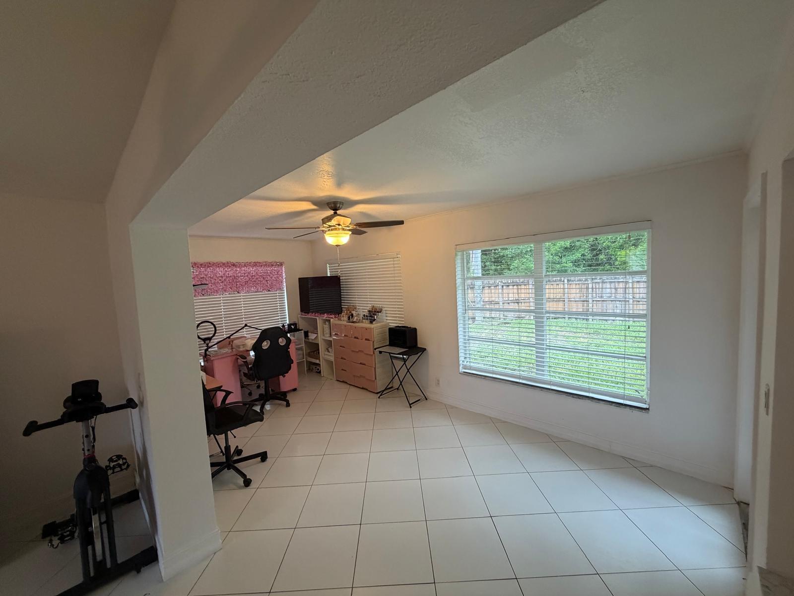 10241 Sleepy Brook Way Property Photo 5