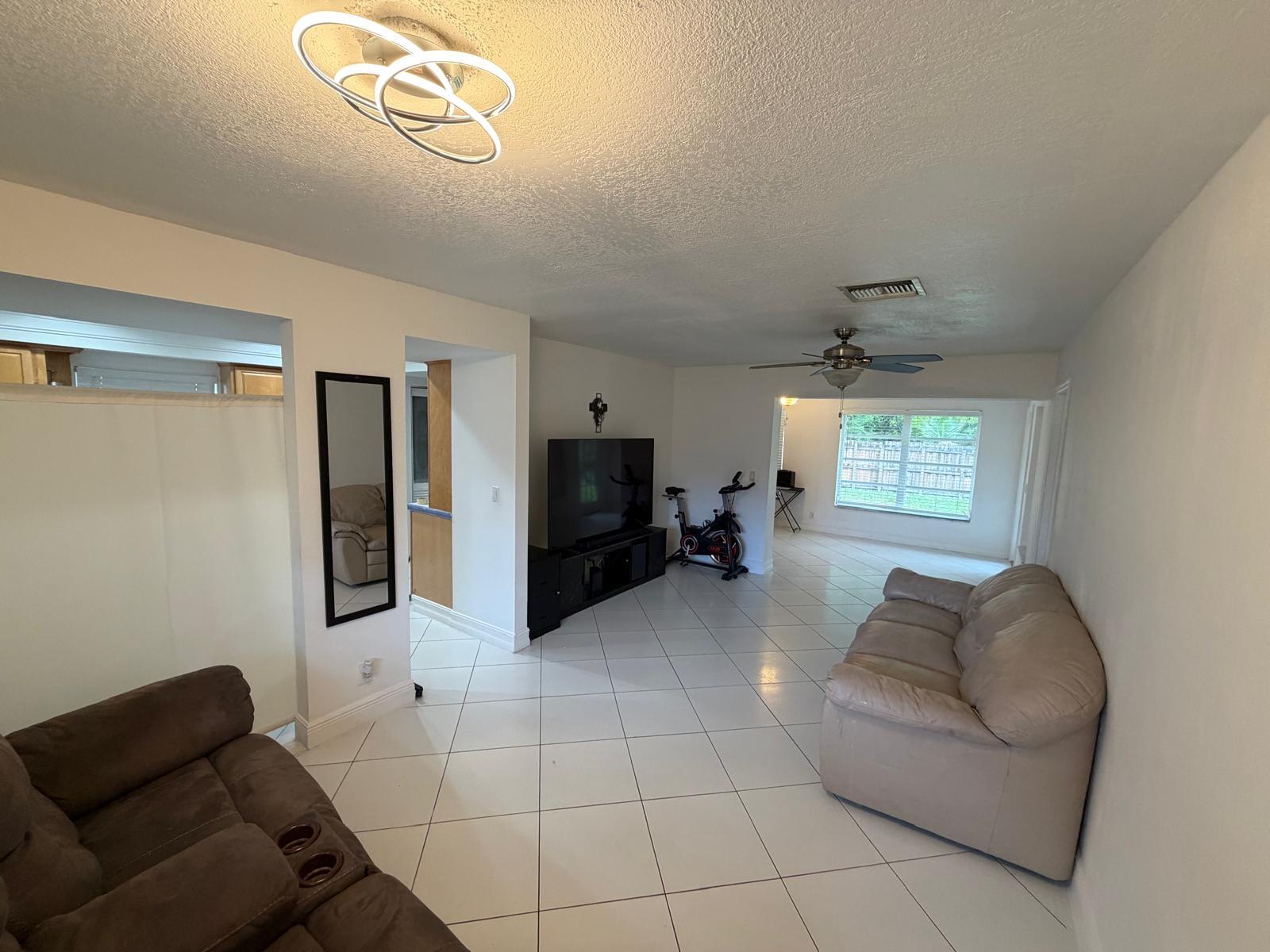 10241 Sleepy Brook Way Property Photo 7