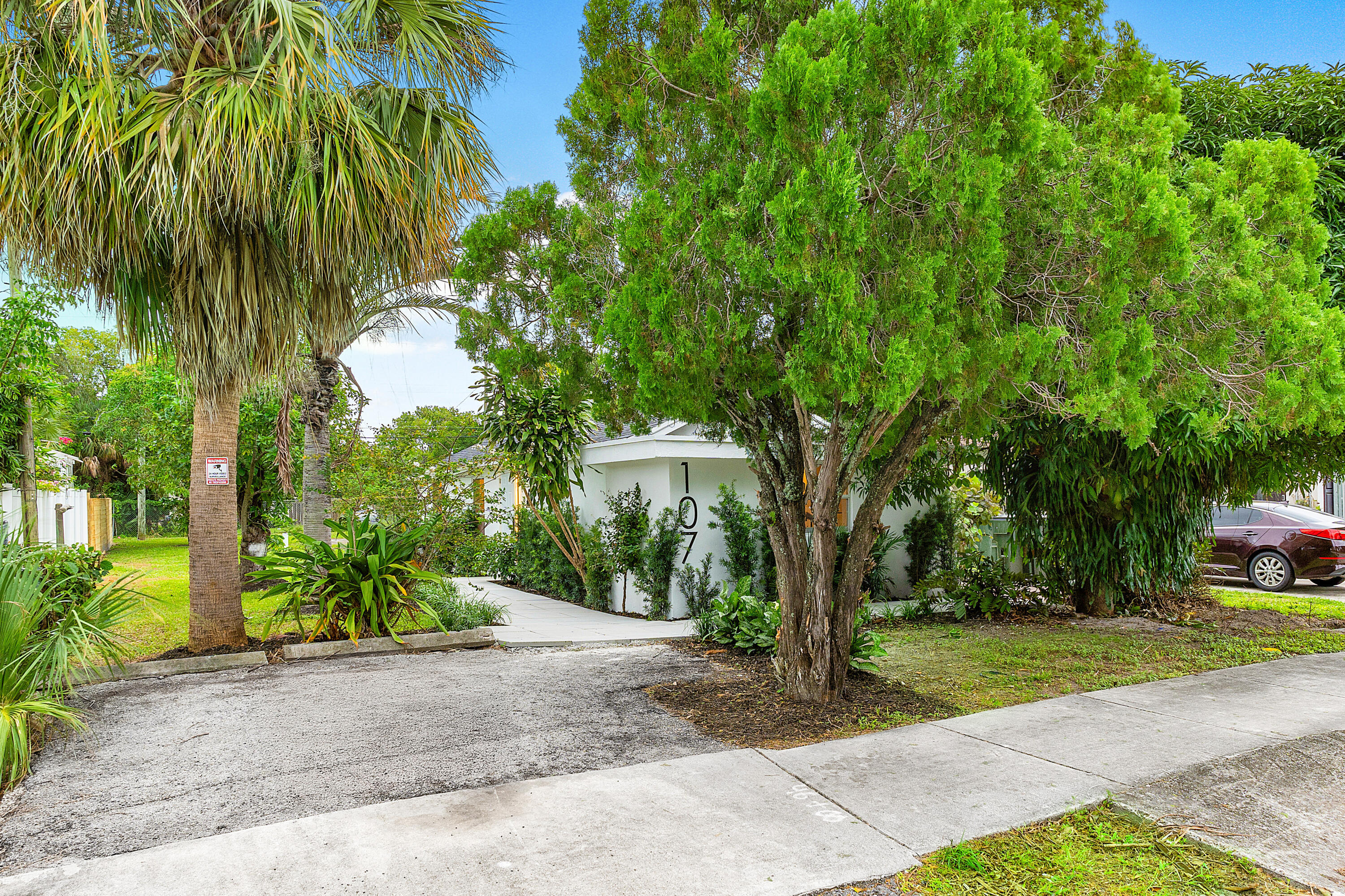 107 Sw 4th Avenue Property Photo 1
