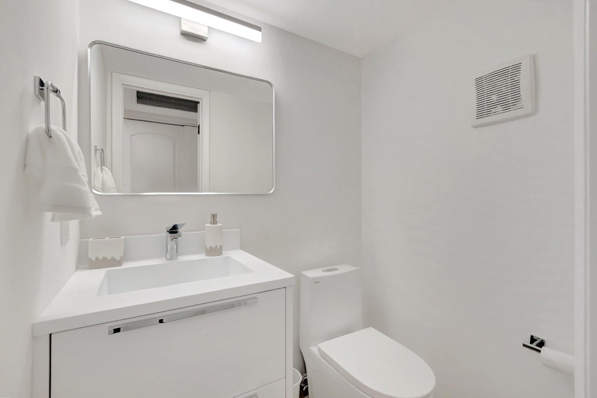 1072 Yarmouth Drive Property Photo 11