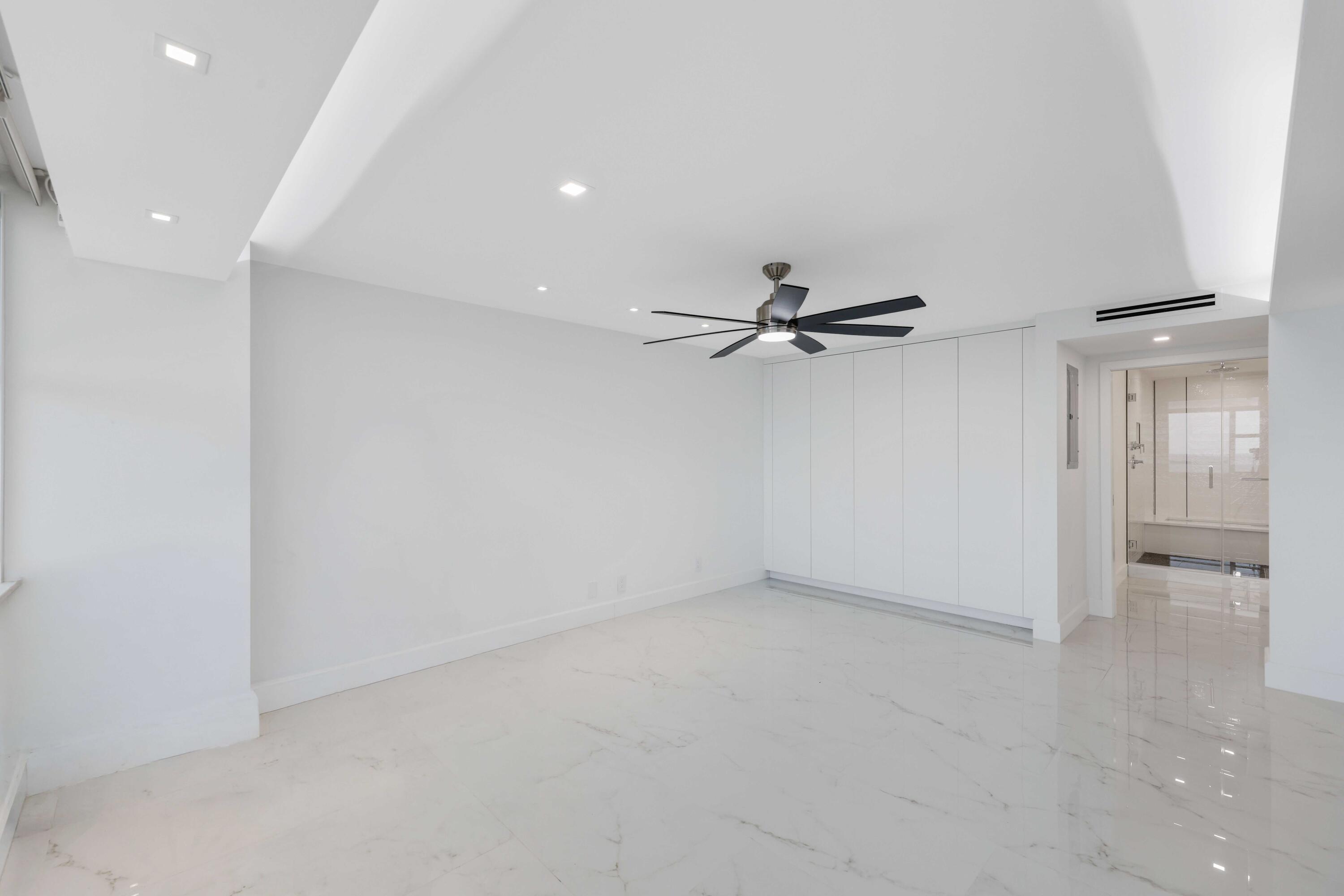 545 S Fort Lauderdale Beach Boulevard 1701 Property Photo 17