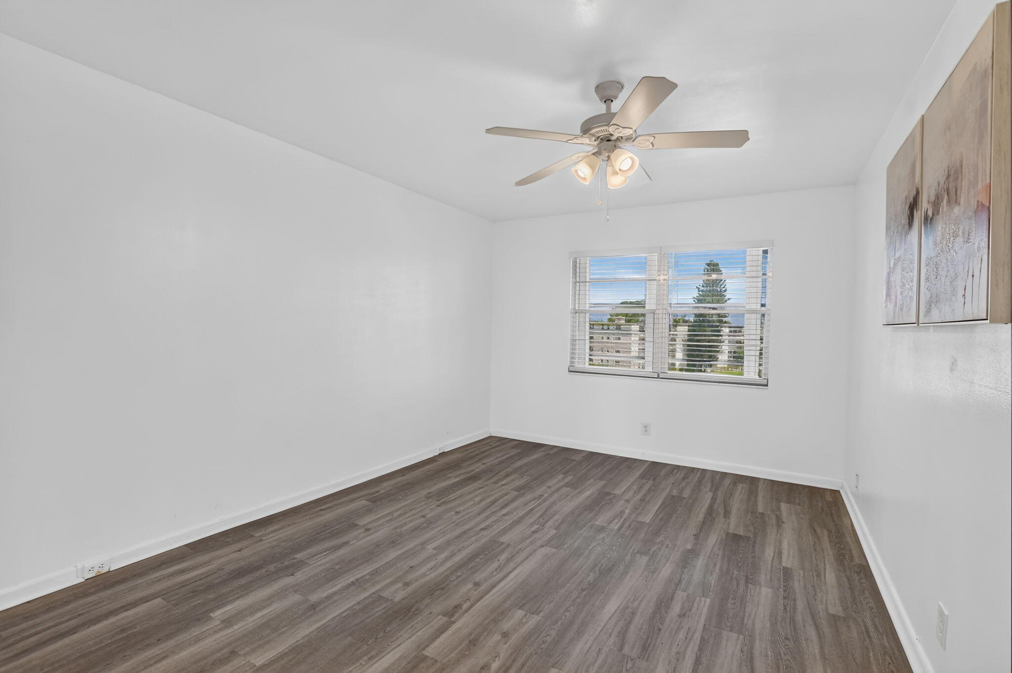 4025 Guildford B - 4025 Property Photo 9