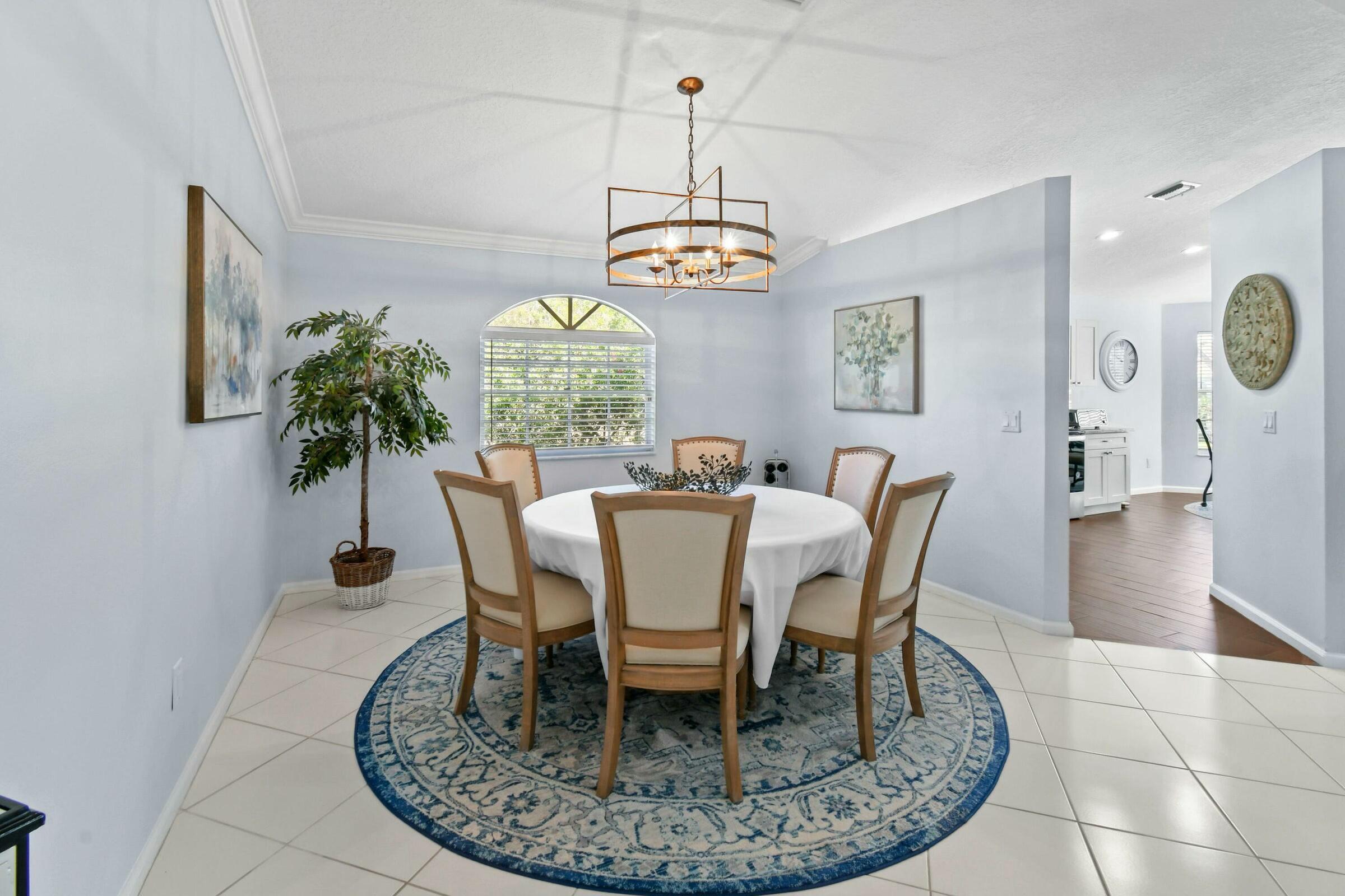 252 Legendary Circle Property Photo 4