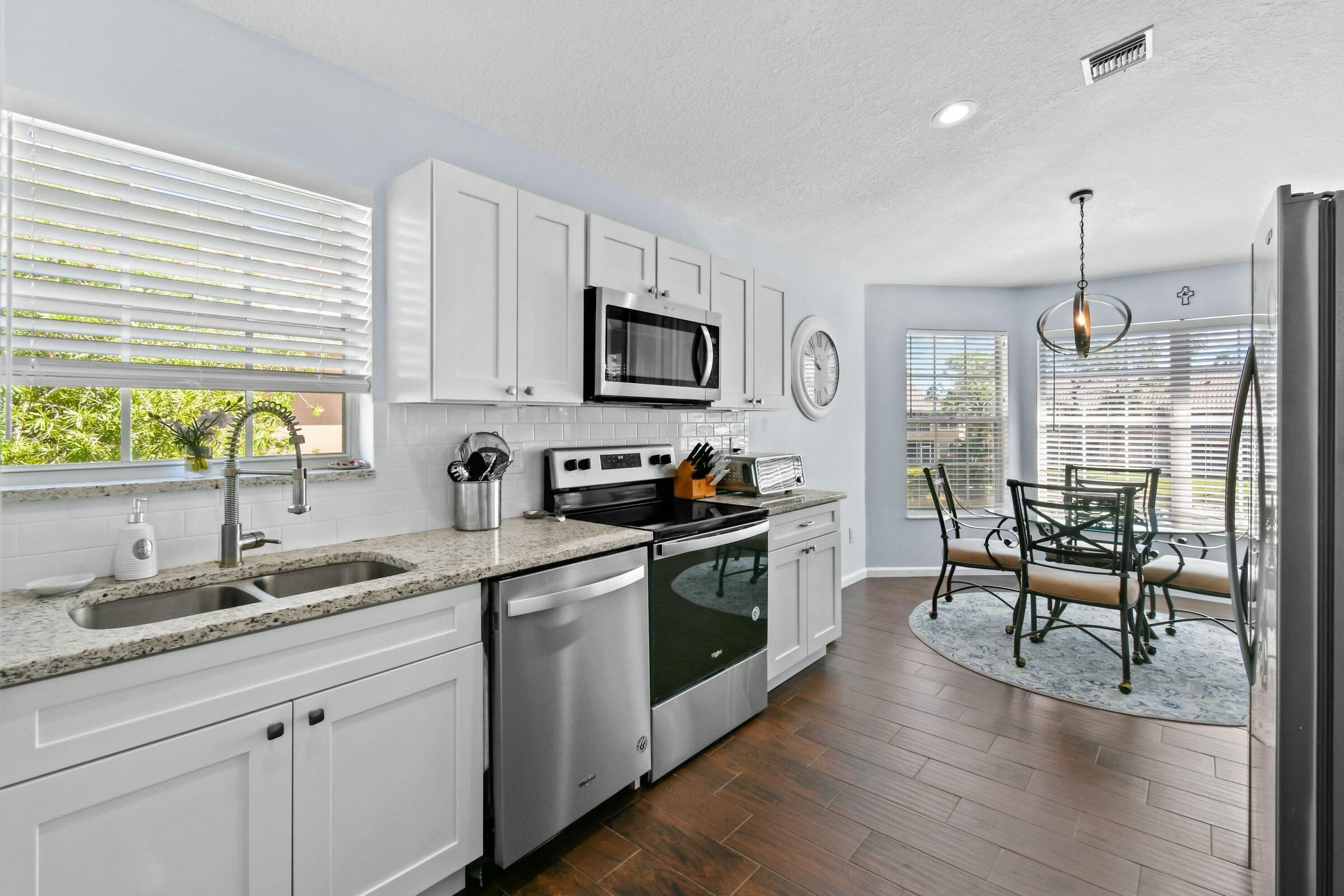 252 Legendary Circle Property Photo 5