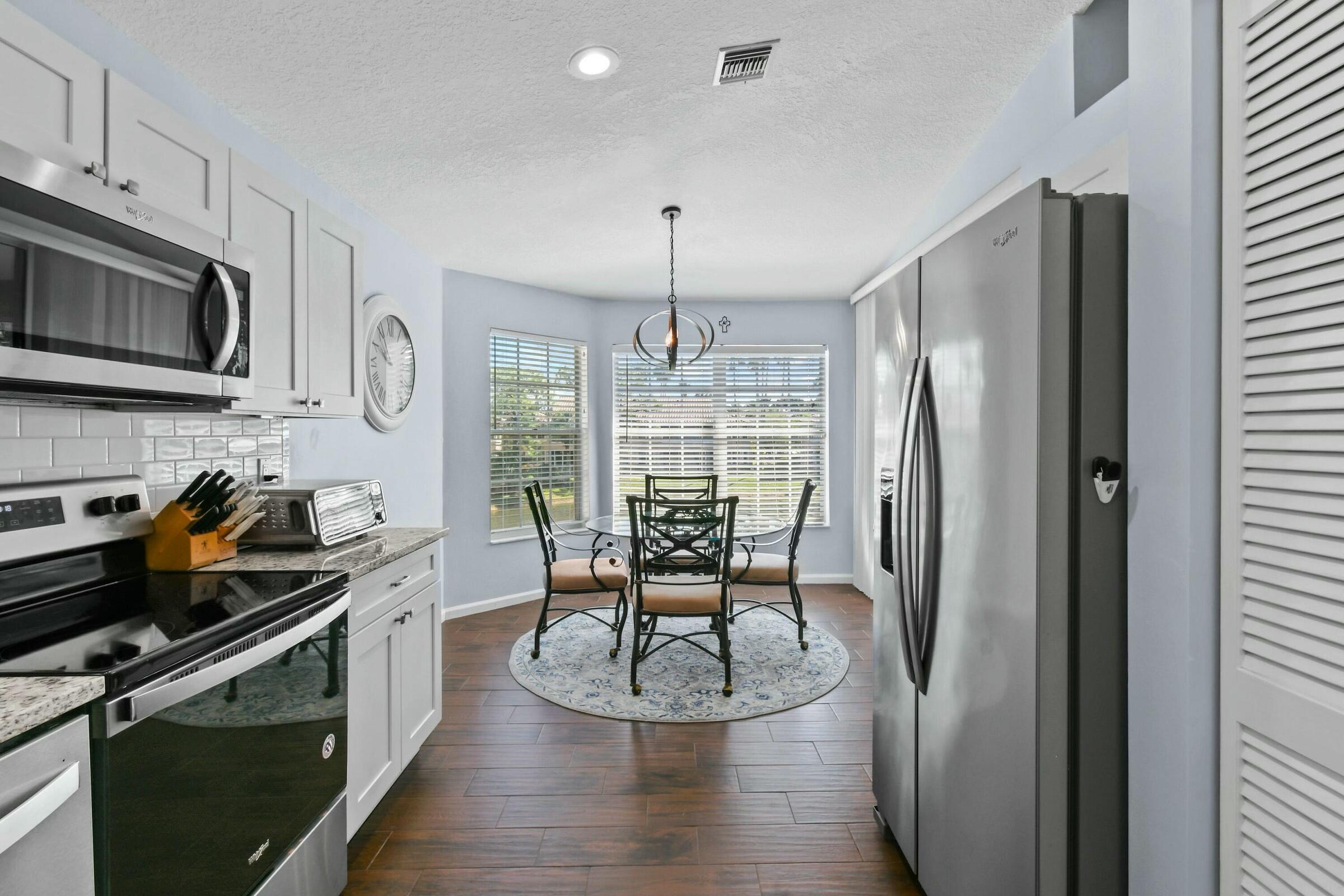 252 Legendary Circle Property Photo 6
