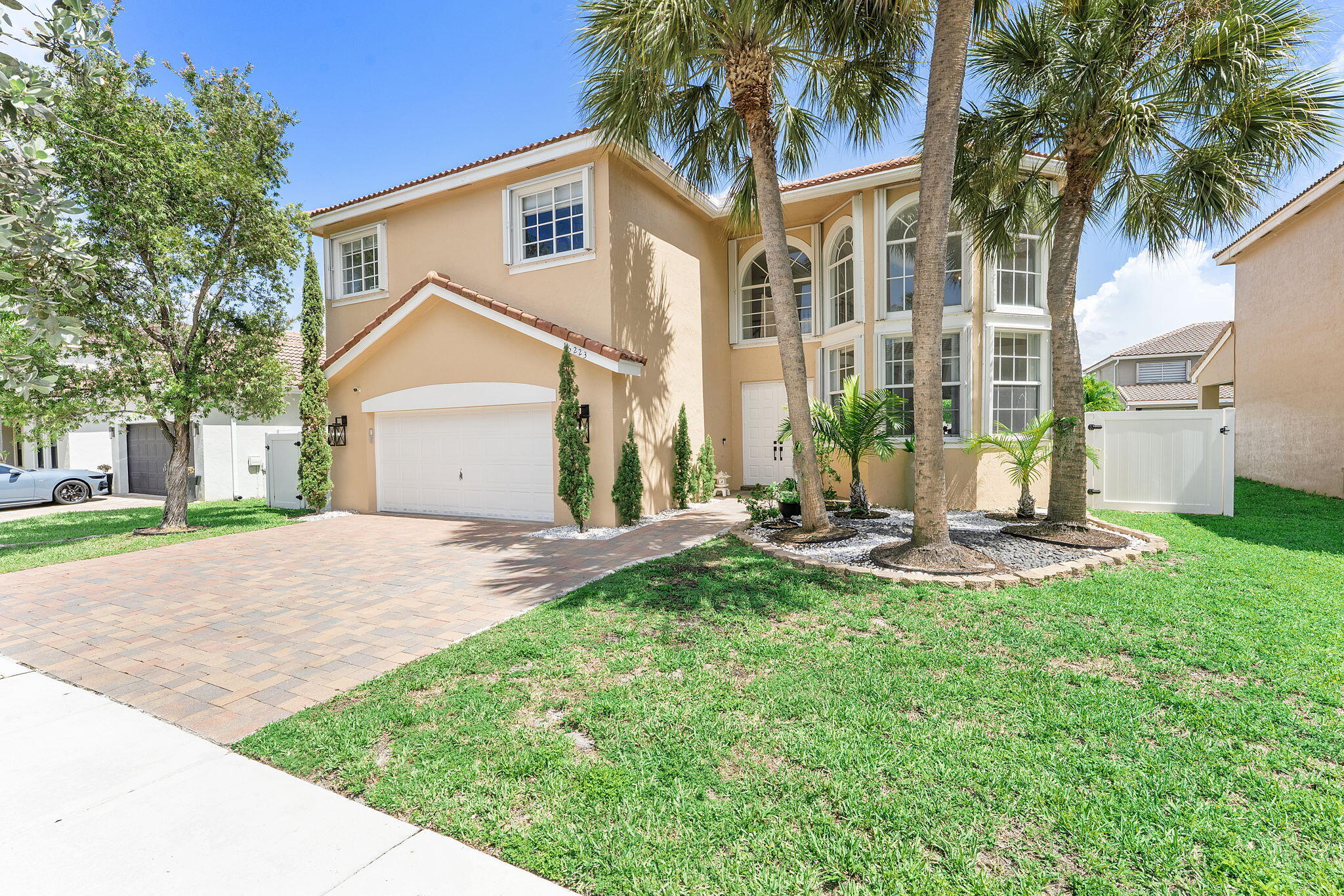 16223 Sw 15th Street Property Photo 2