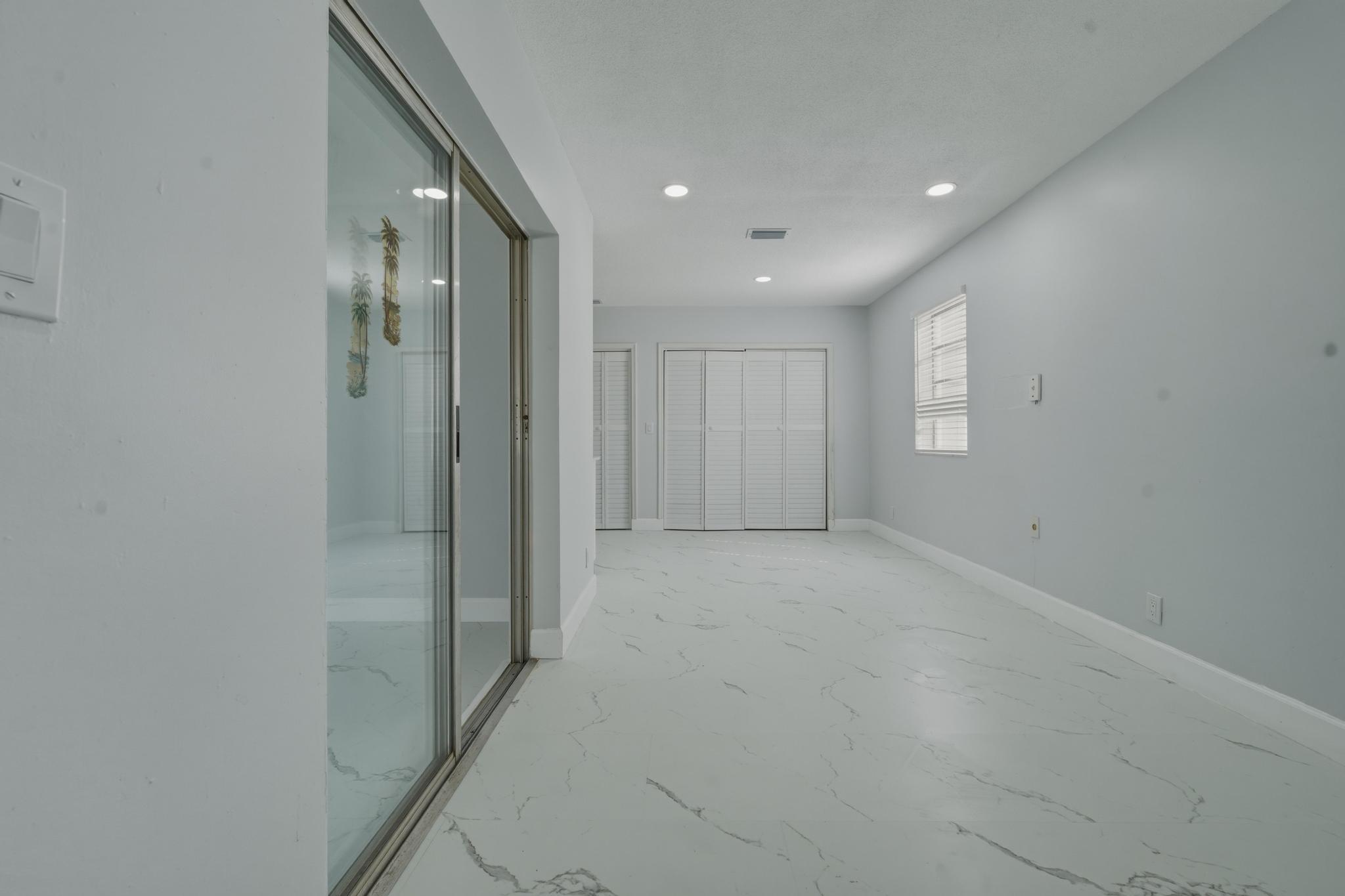 1114 Johnson Street Property Photo 15