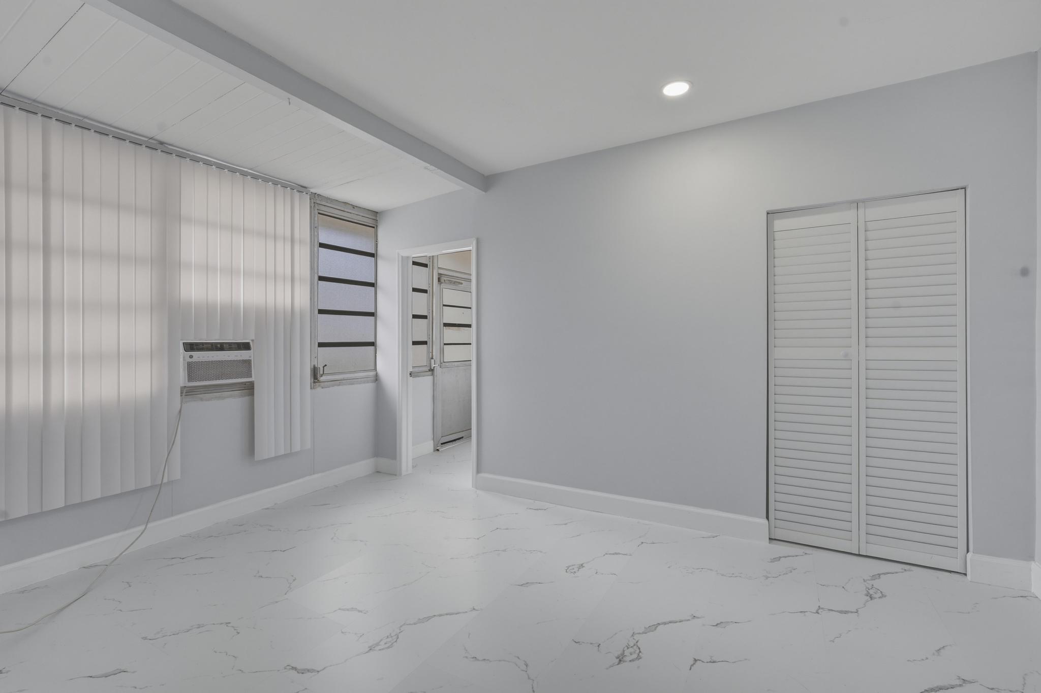 1114 Johnson Street Property Photo 16