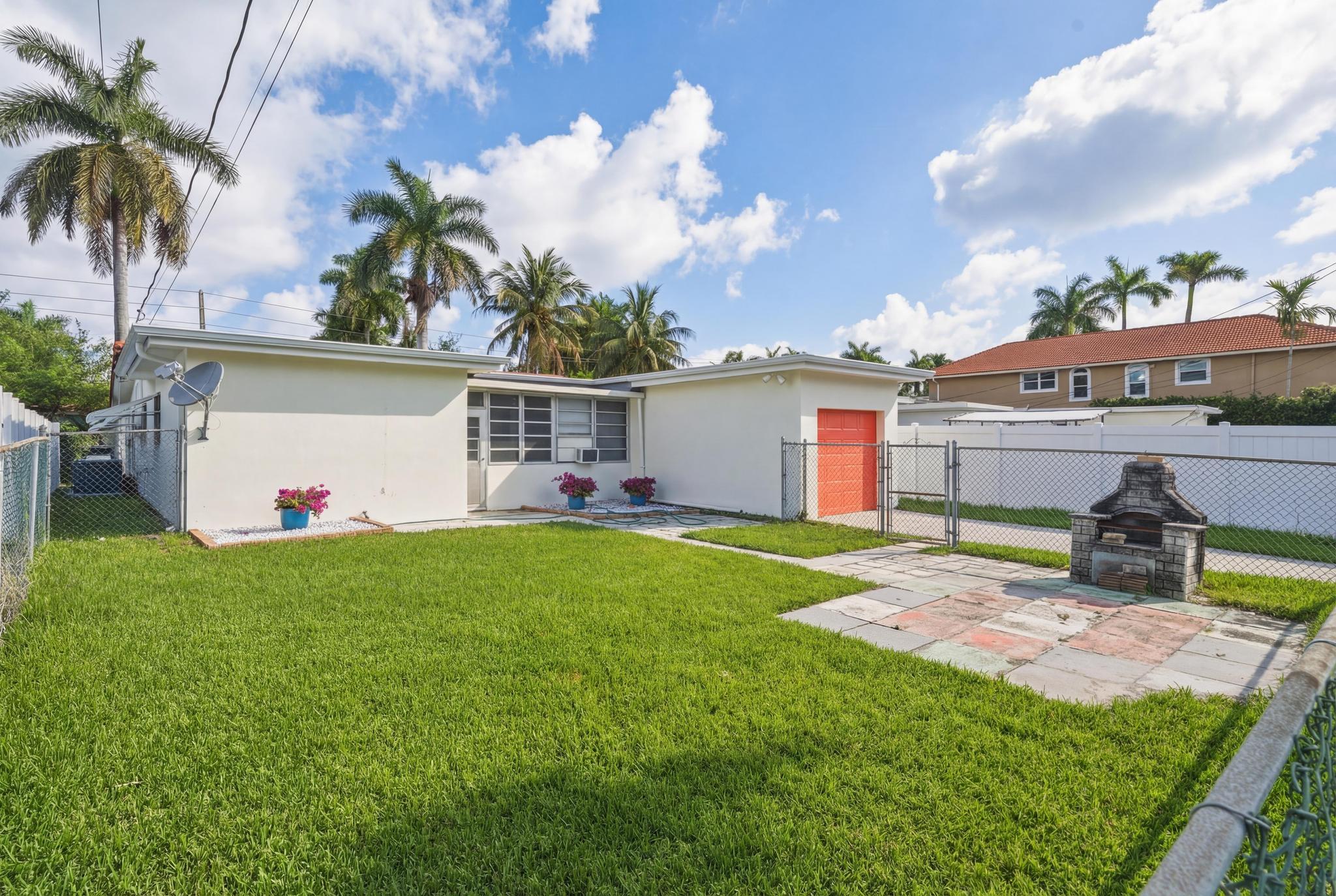 1114 Johnson Street Property Photo 19