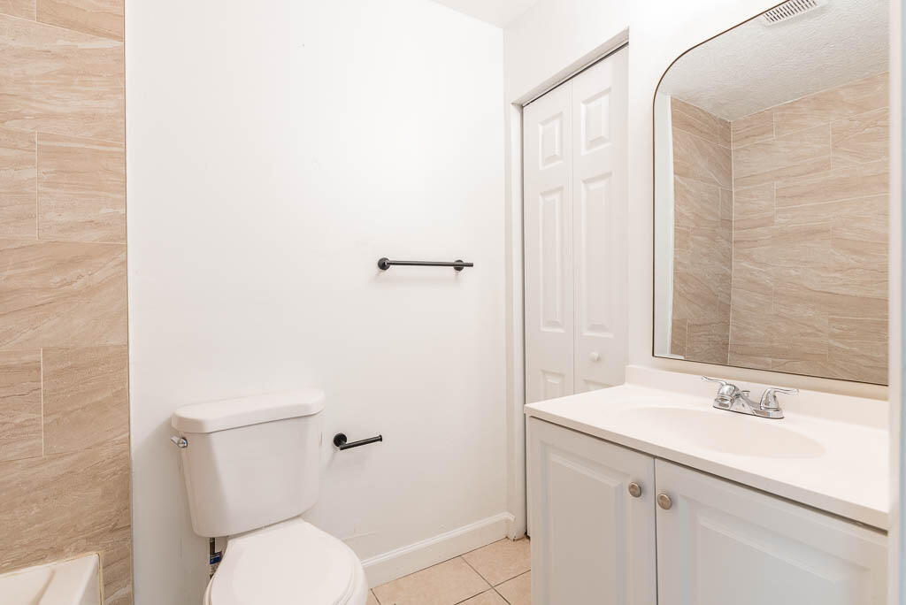 314 E Gateway Boulevard Property Photo 21