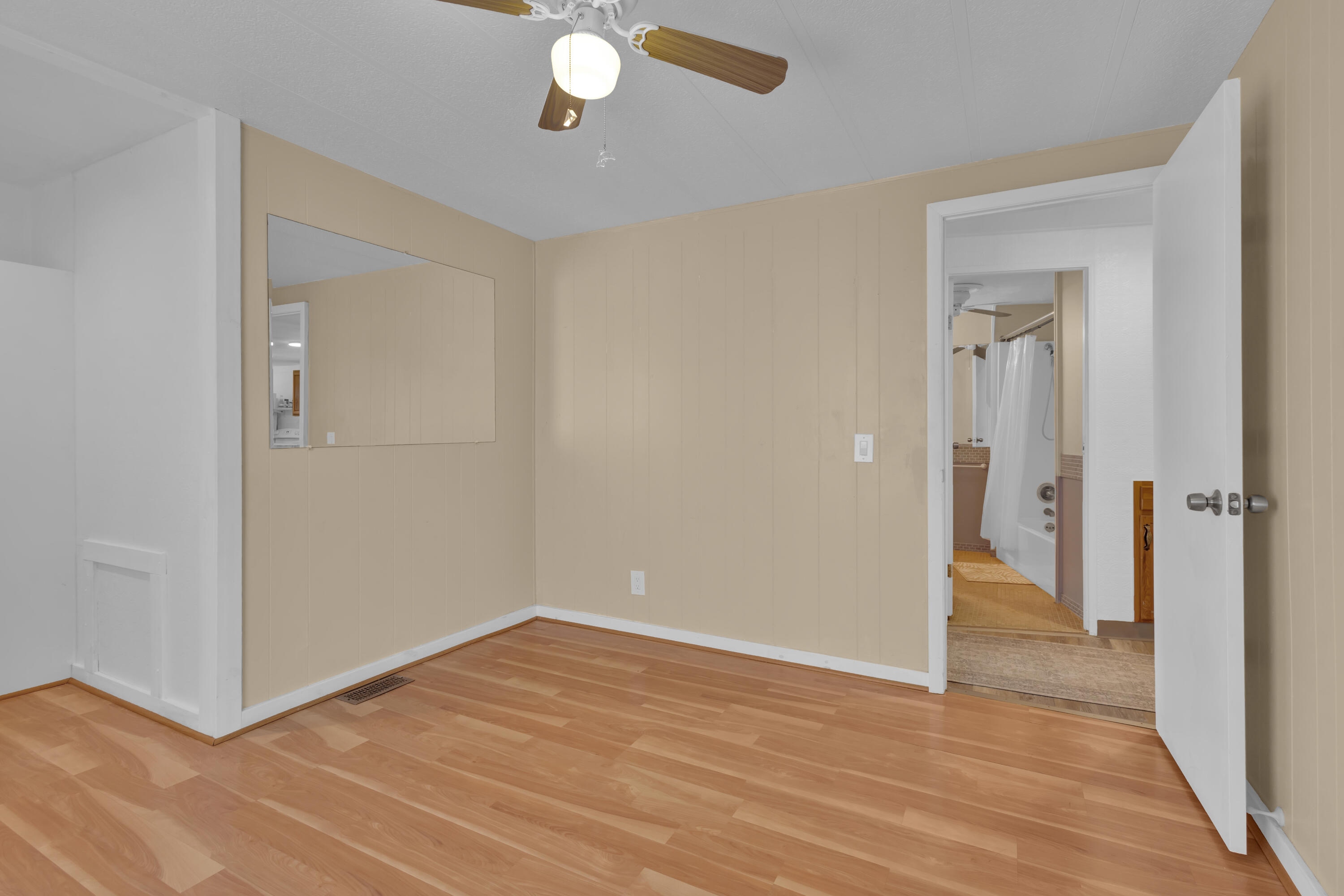 140 Ne Pinelake Village Boulevard Property Photo 30