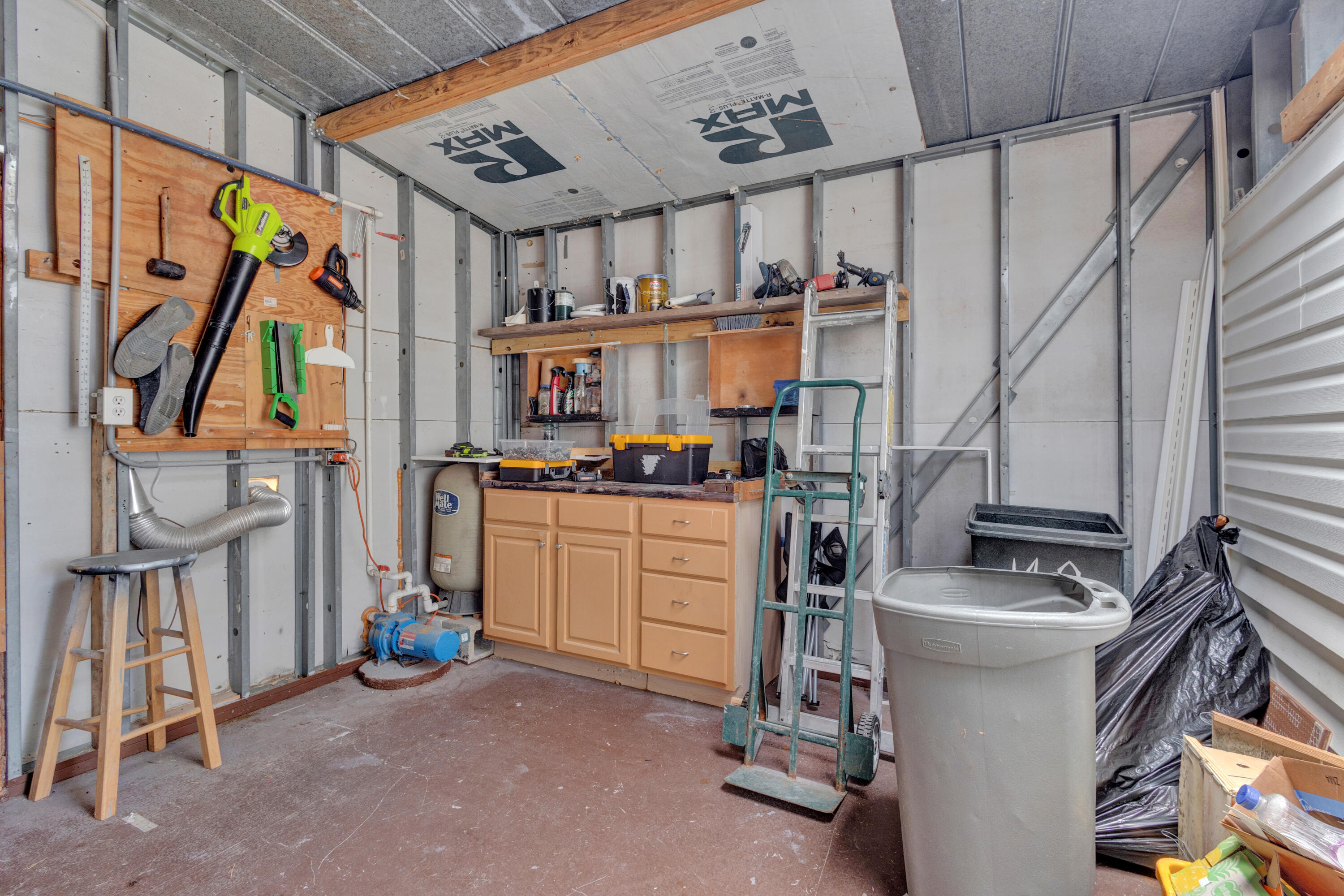 140 Ne Pinelake Village Boulevard Property Photo 49