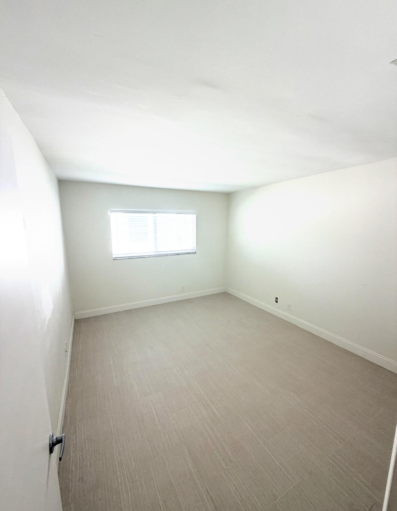 2648 Ne 9th Street Property Photo 13